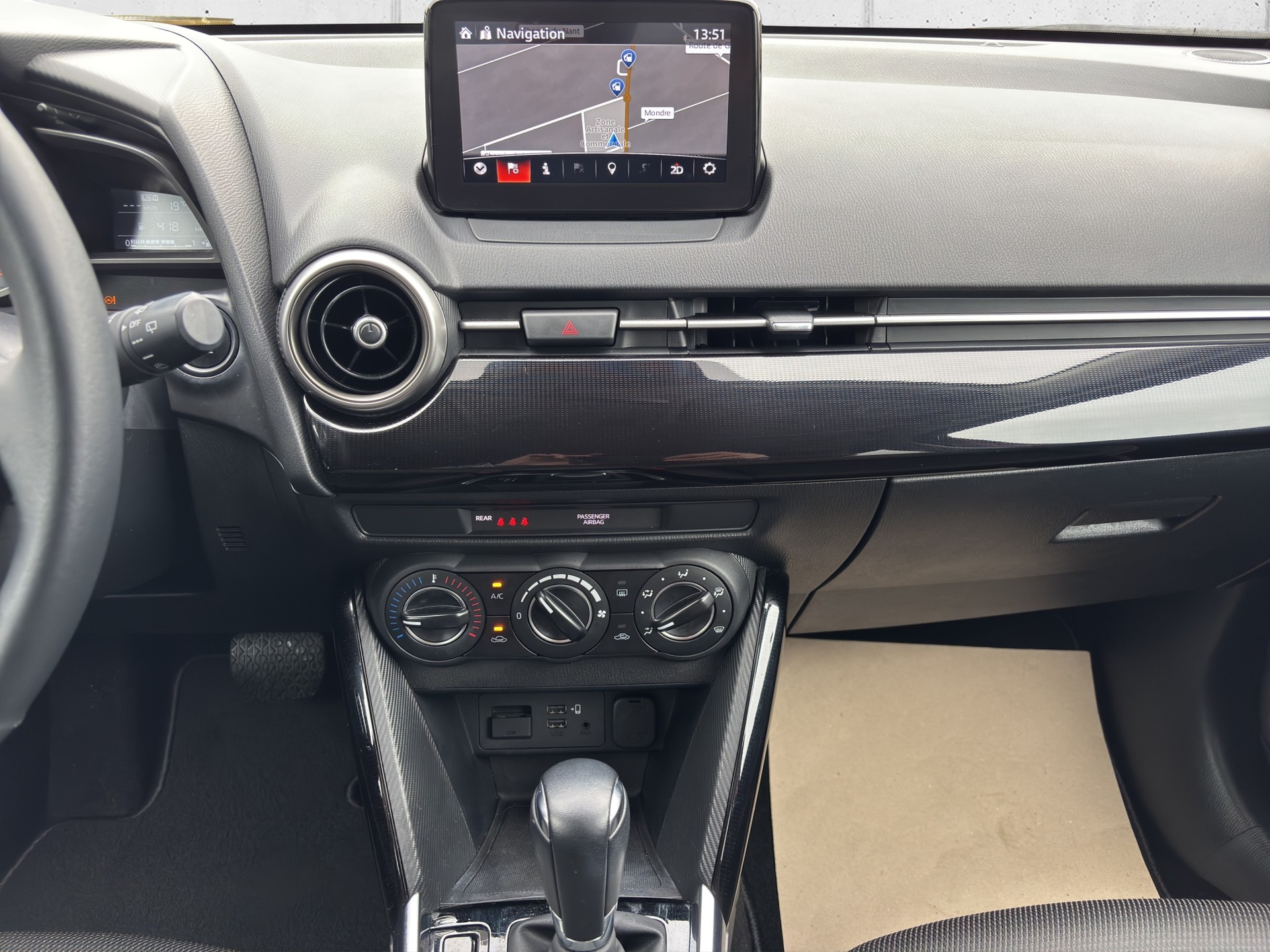 MAZDA 2 1.5 90 Ambition Plus-image-13