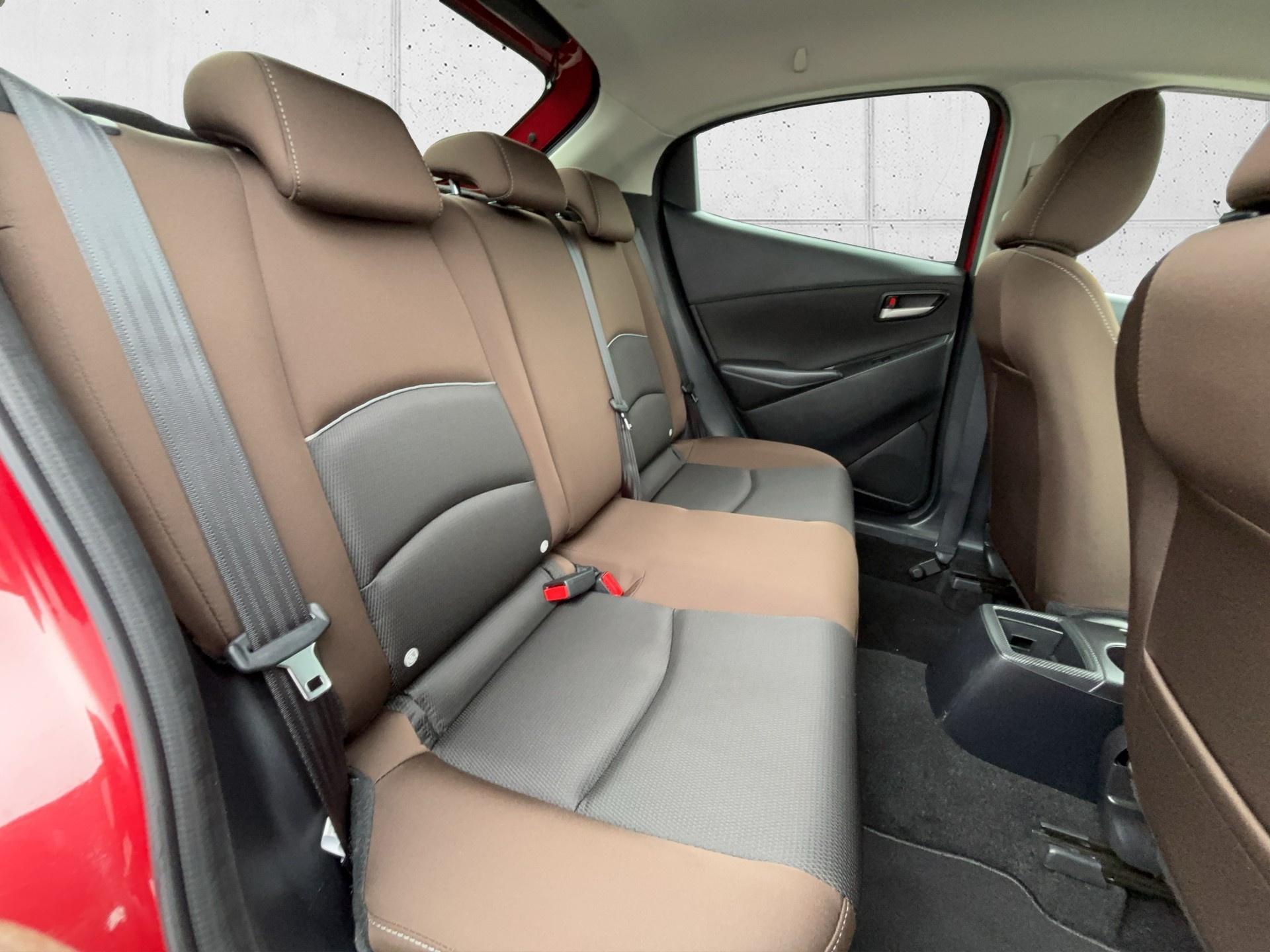 MAZDA 2 1.5 90 Ambition Plus-image-16