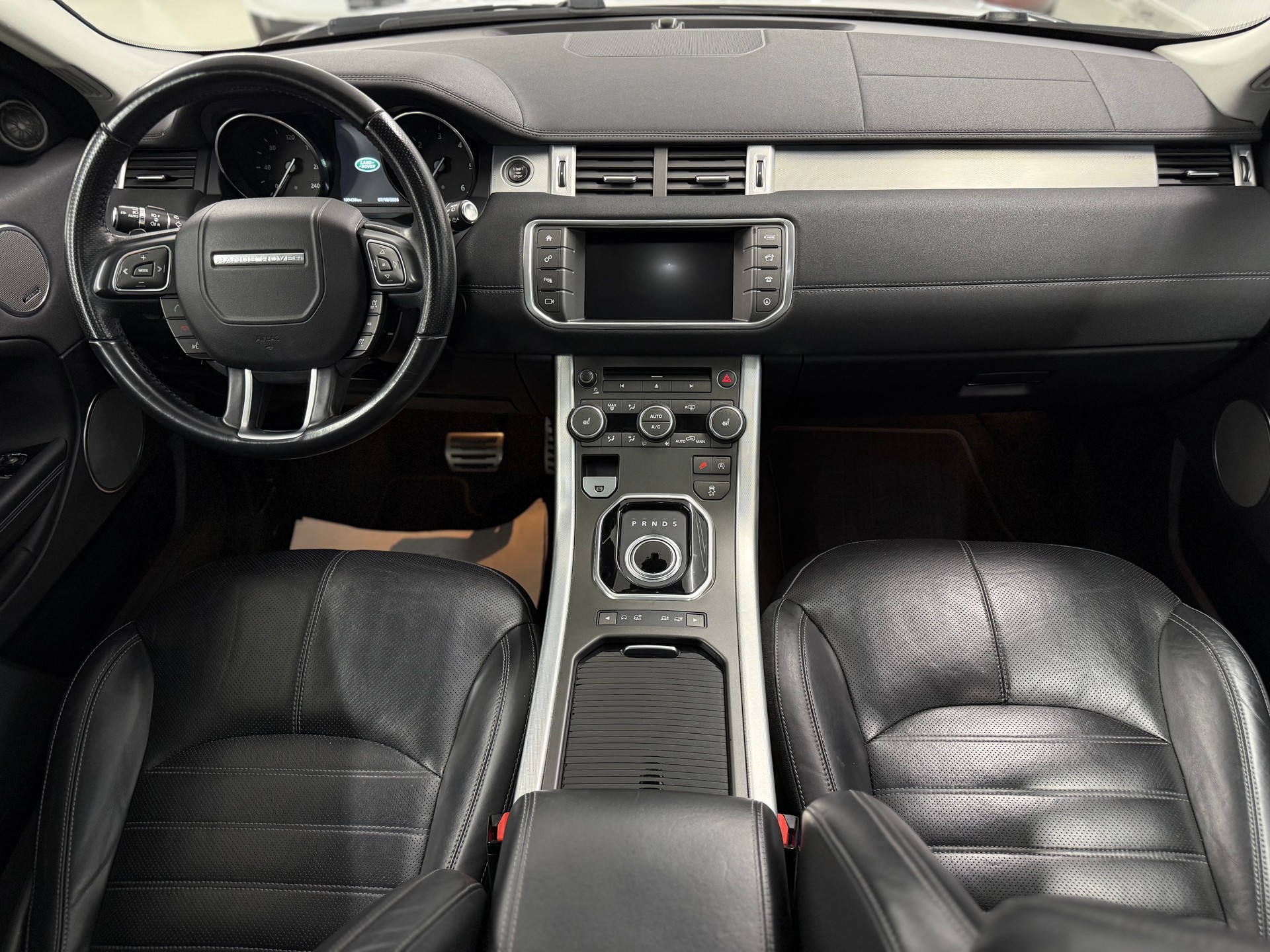 LAND ROVER Range Rover Evoque 2.0 TD4 HSE-image-22