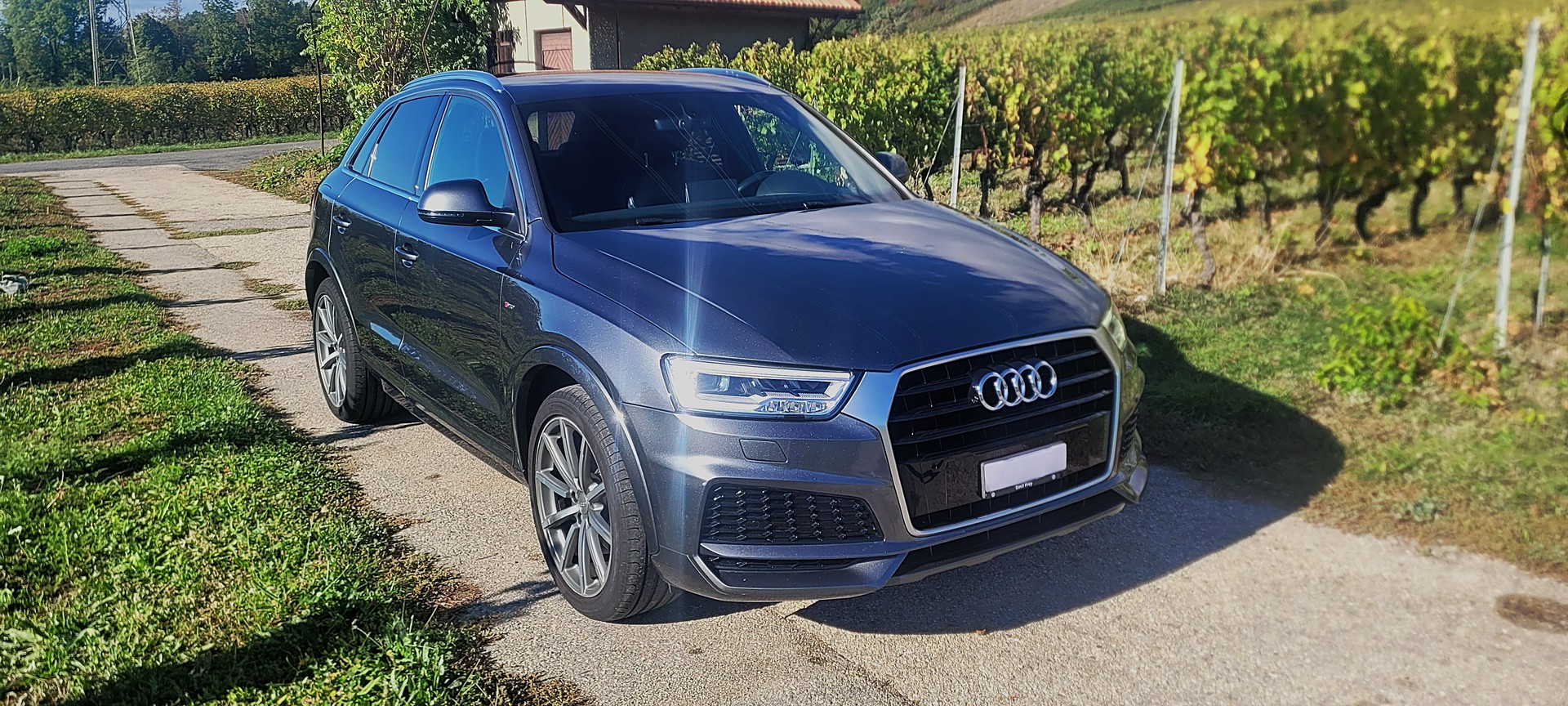 AUDI Q3 1.4 TFSI sport S-tronic-image-0