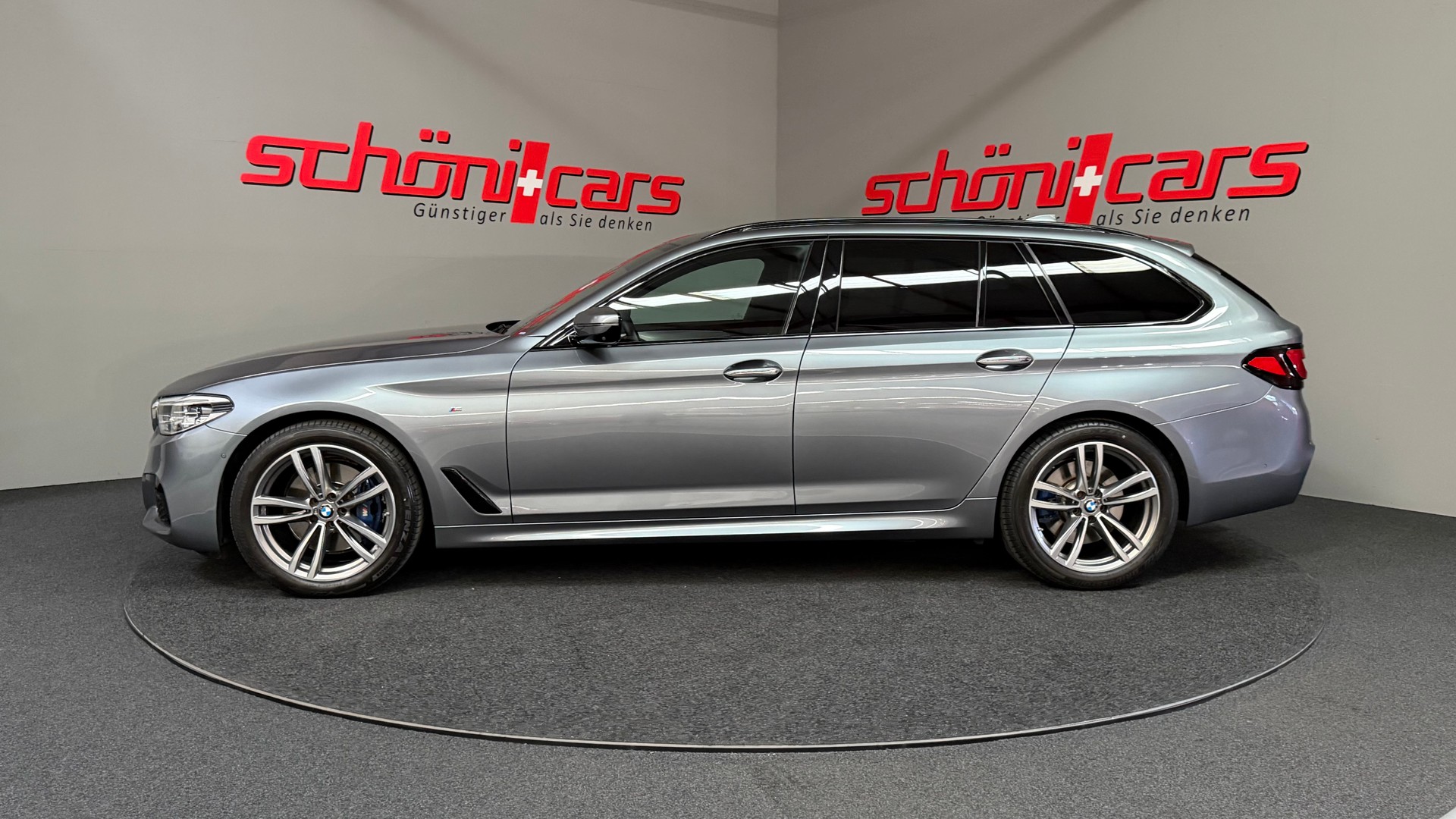 BMW 530i xDrive Touring Steptronic-image-3