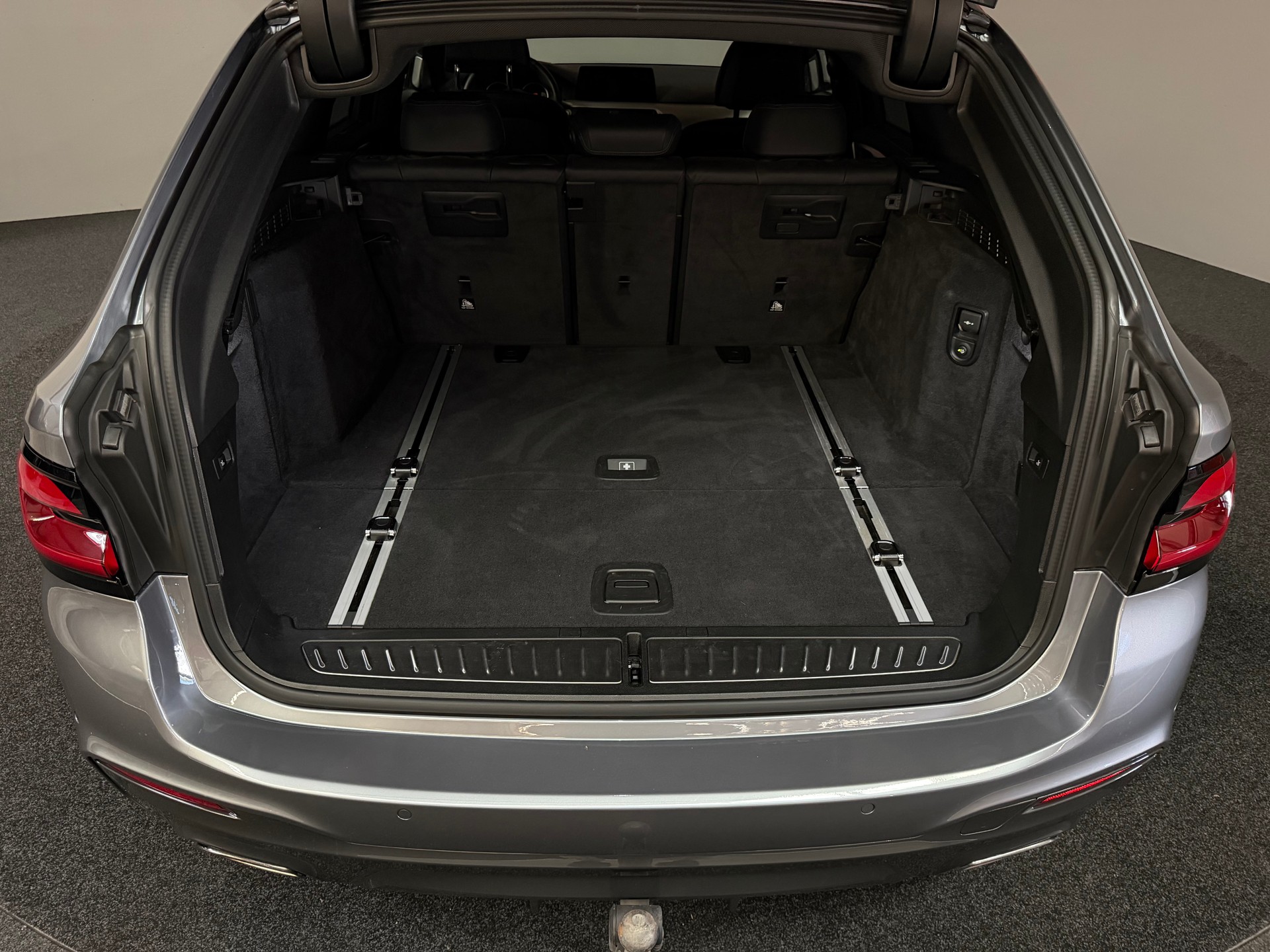 BMW 530i xDrive Touring Steptronic-image-15