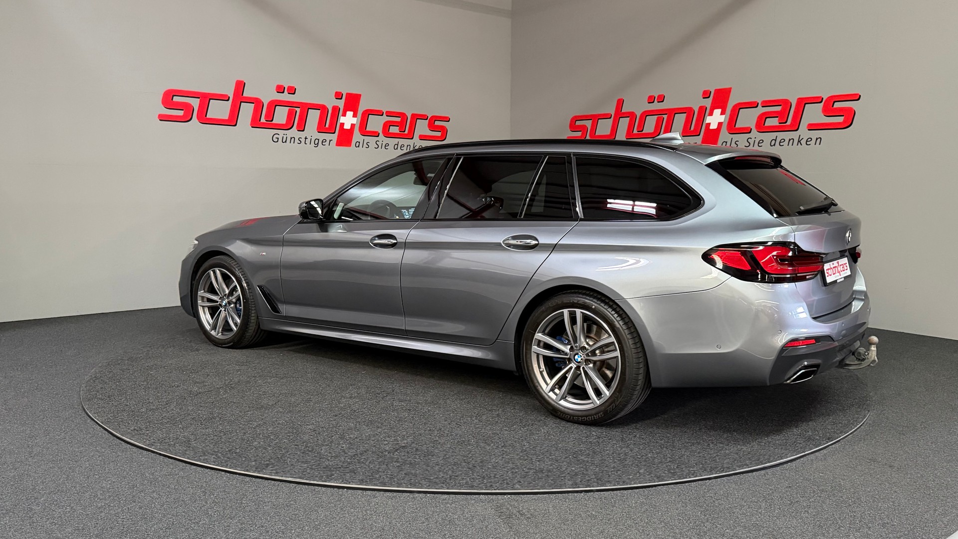 BMW 530i xDrive Touring Steptronic-image-4
