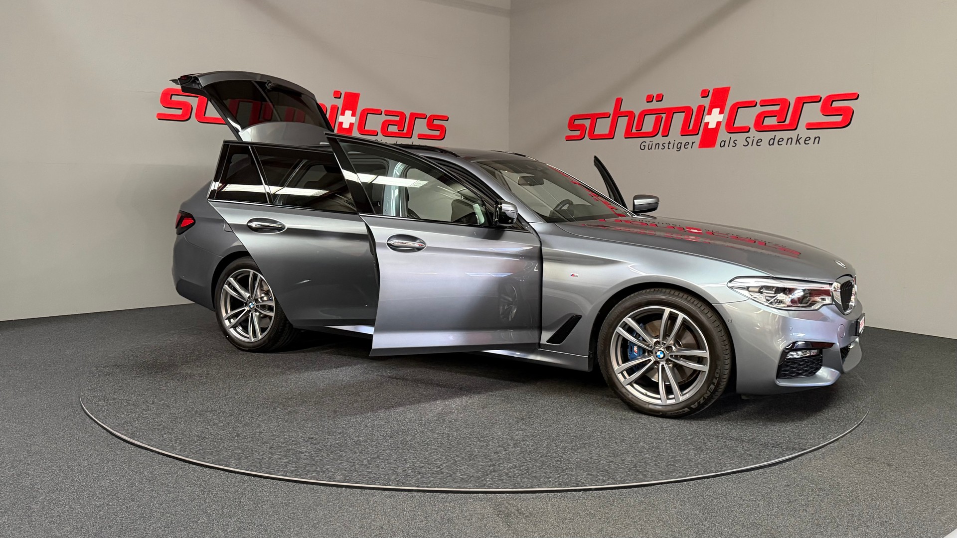 BMW 530i xDrive Touring Steptronic-image-10