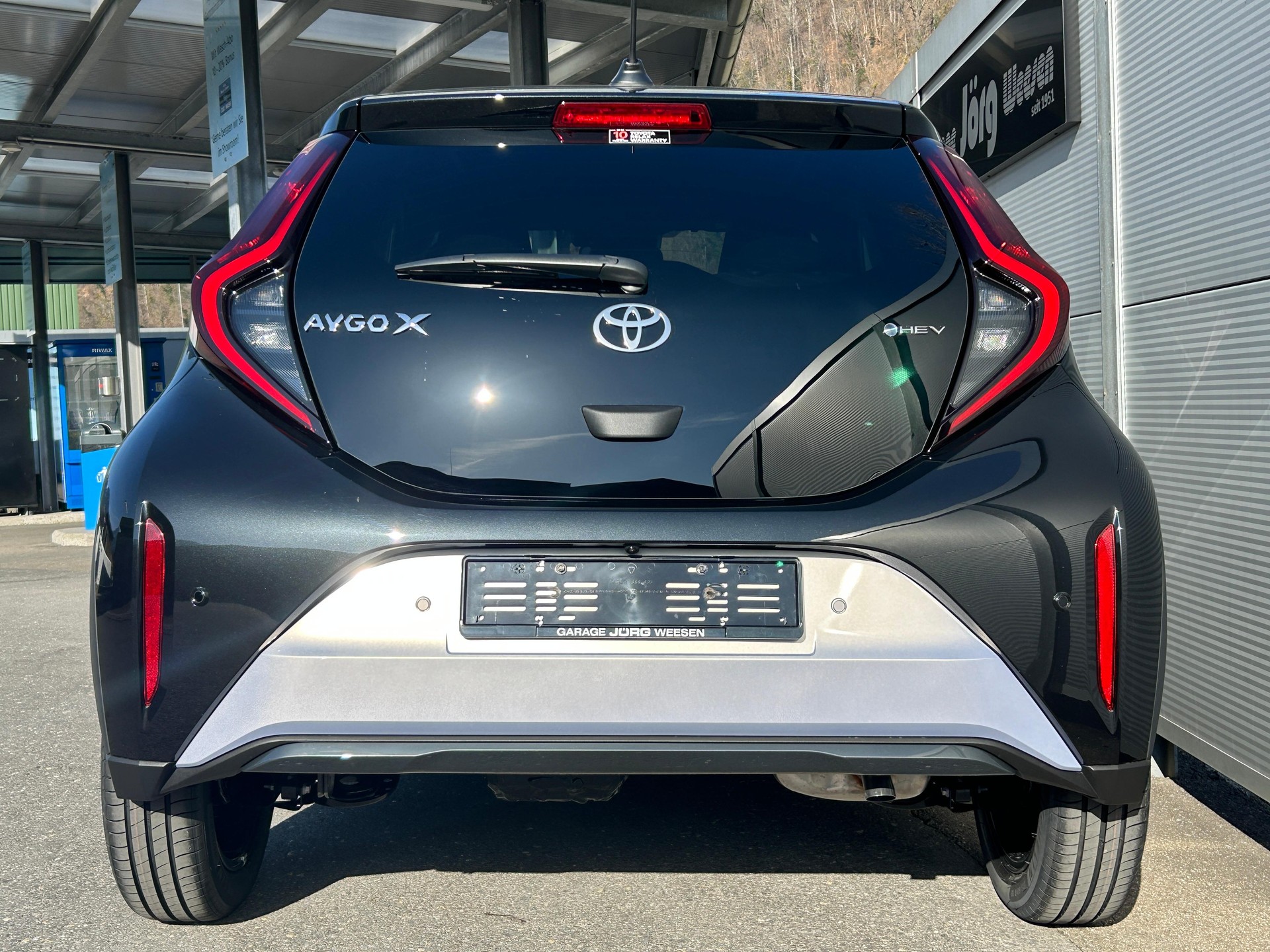 TOYOTA Aygo X 1.5 VVT-i HSD Style-image-4