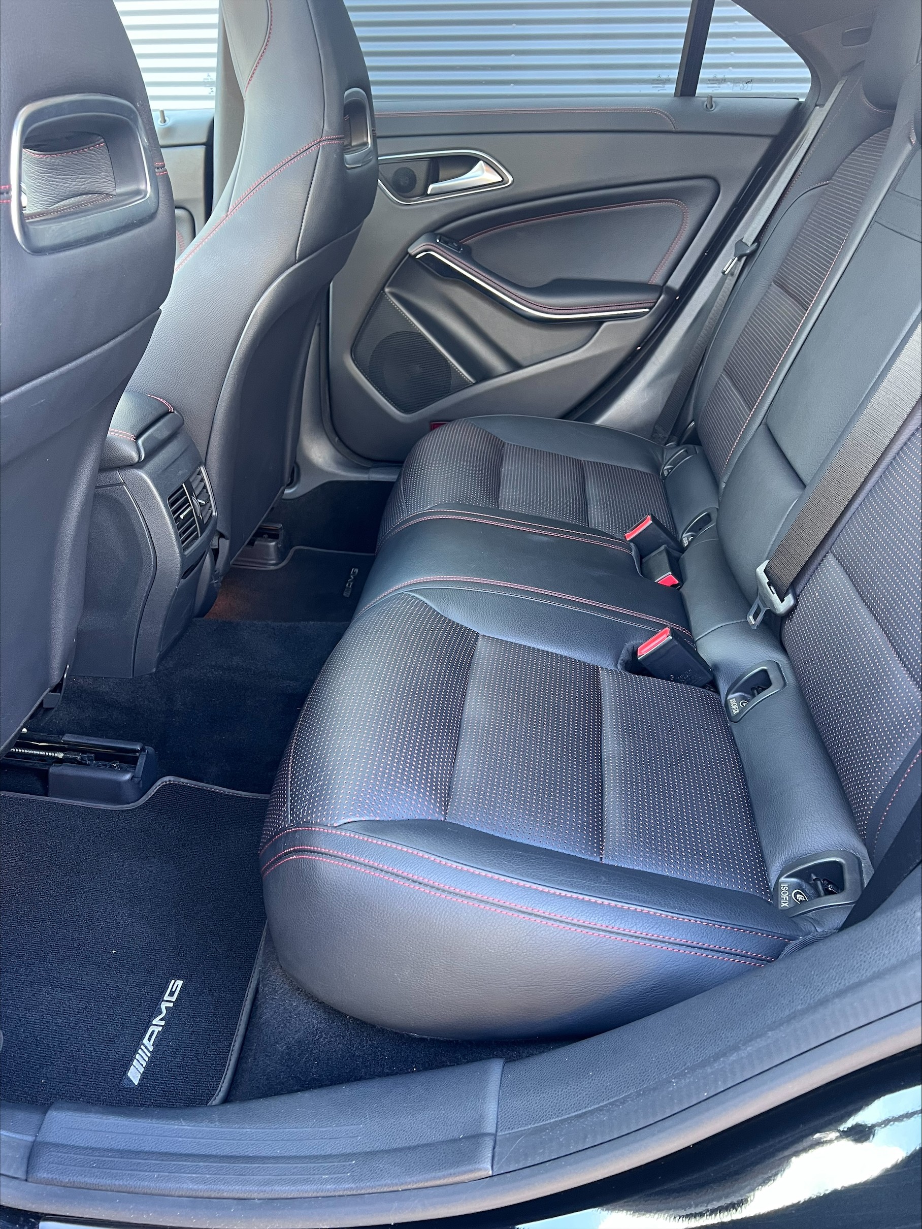 MERCEDES-BENZ CLA 45 AMG 4m-image-9