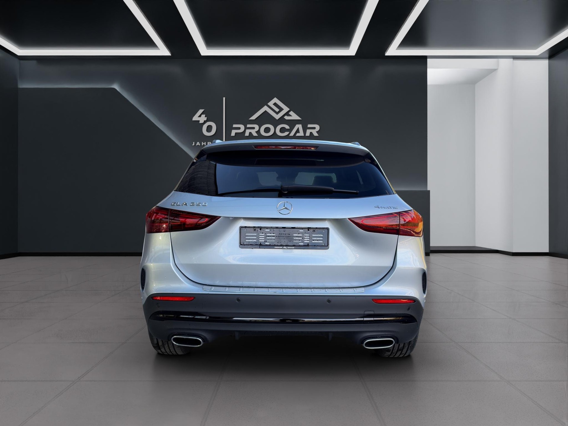 MERCEDES-BENZ GLA-Klasse H247 GLA 250 Swiss Star AMG Line 4matic-image-4