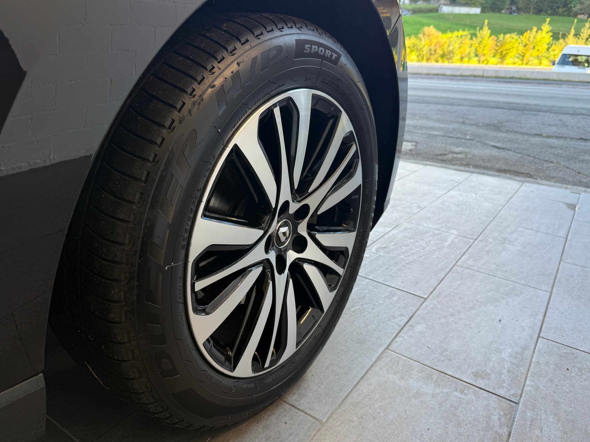 RENAULT Espace 2.0 dCi Initiale EDC Ab 250.- pro Monat Vollaustattung Massagesitz Sitzbelüftung und Heizung uvm-image-27