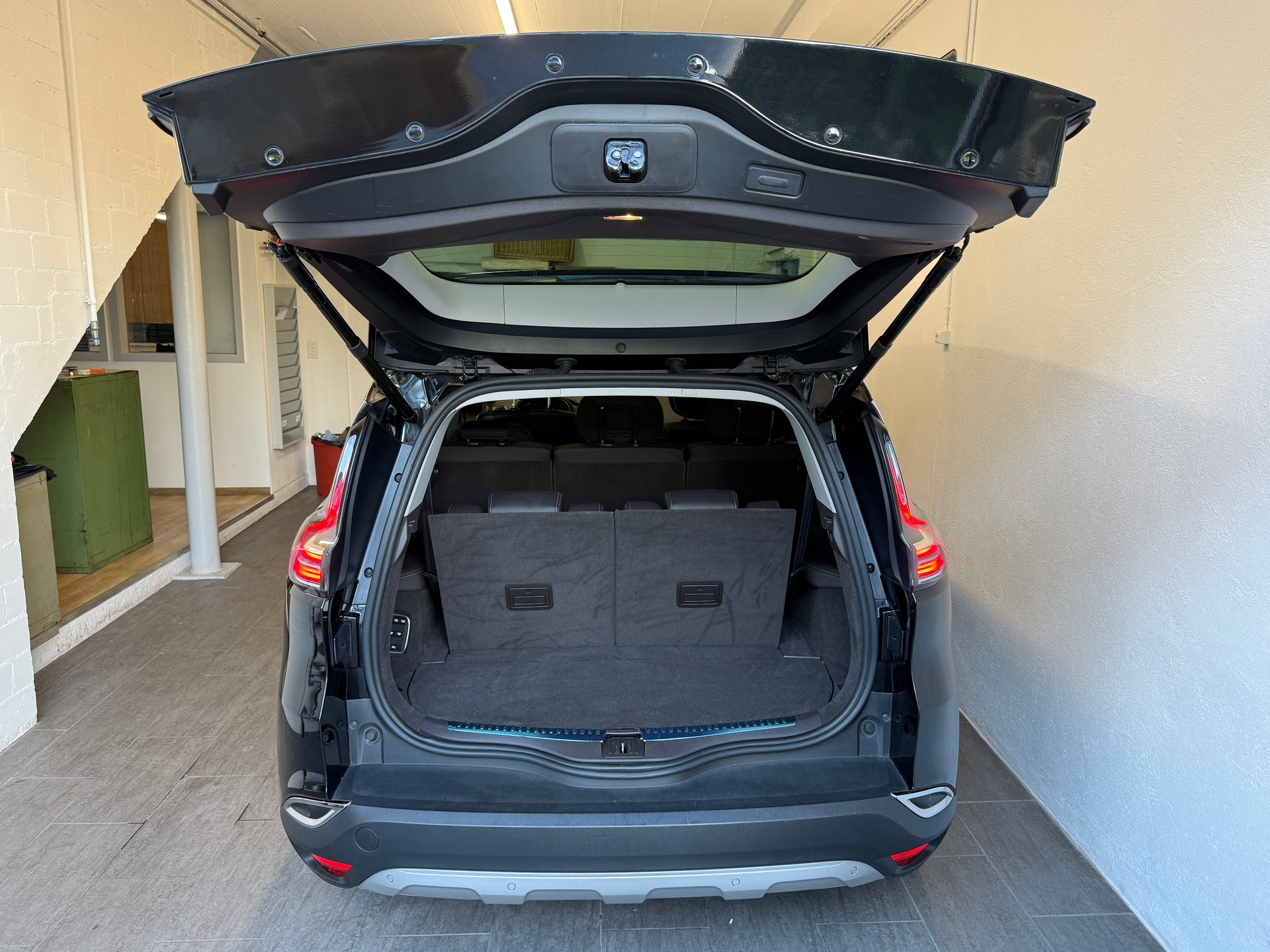 RENAULT Espace 2.0 dCi Initiale EDC Ab 250.- pro Monat Vollaustattung Massagesitz Sitzbelüftung und Heizung uvm-image-8