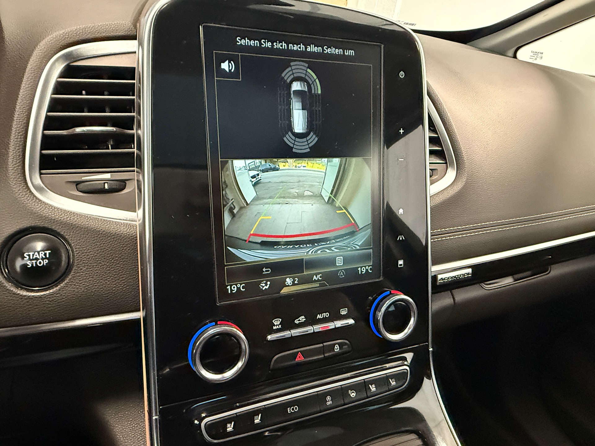 RENAULT Espace 2.0 dCi Initiale EDC Ab 250.- pro Monat Vollaustattung Massagesitz Sitzbelüftung und Heizung uvm-image-17