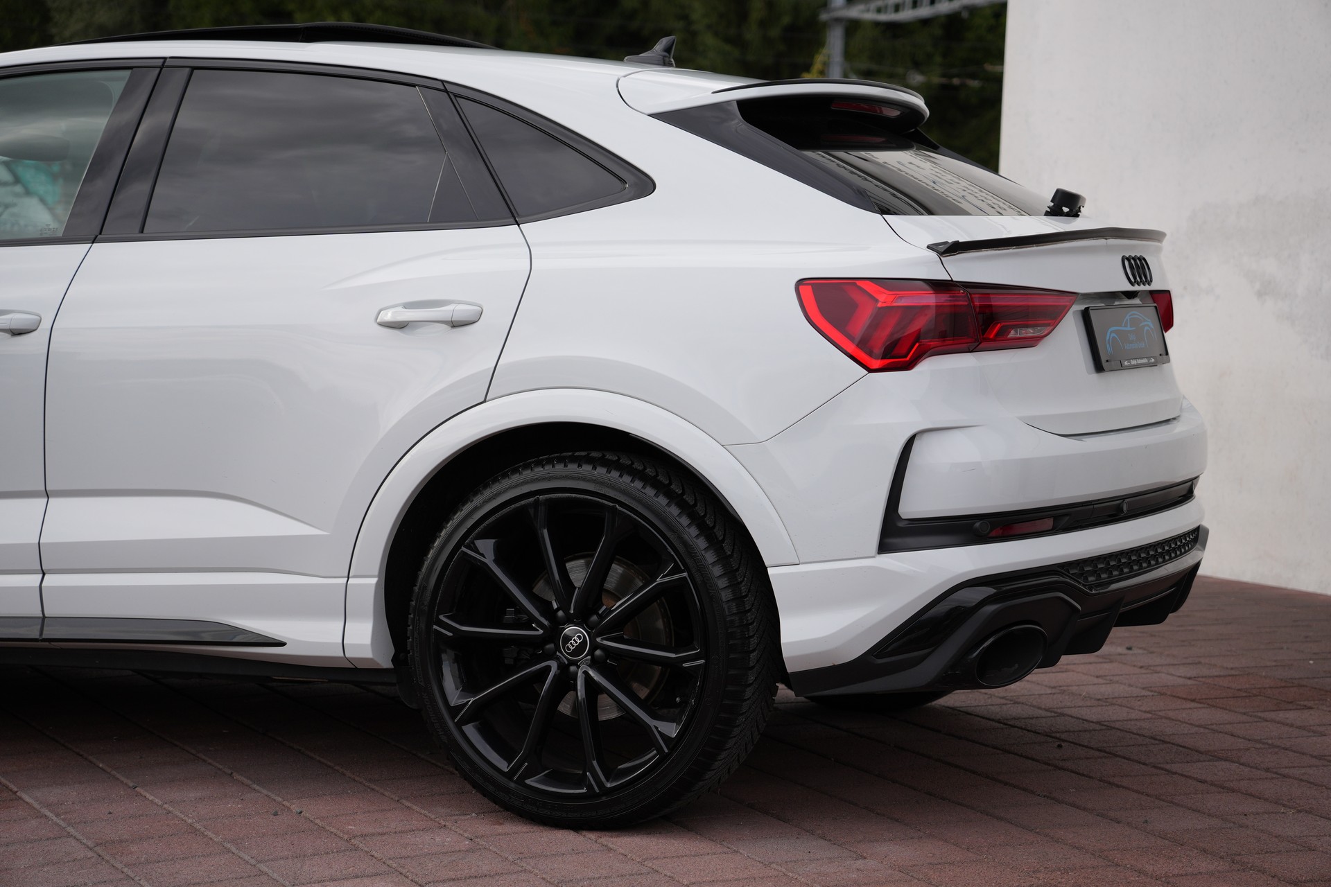 AUDI RS Q3 Sportback quattro S tronic (CH)-image-2