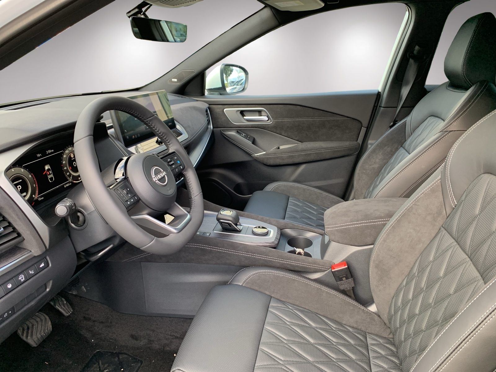 NISSAN Qashqai 1.3 DIG-T 158 Tekna+ 4x4-image-5