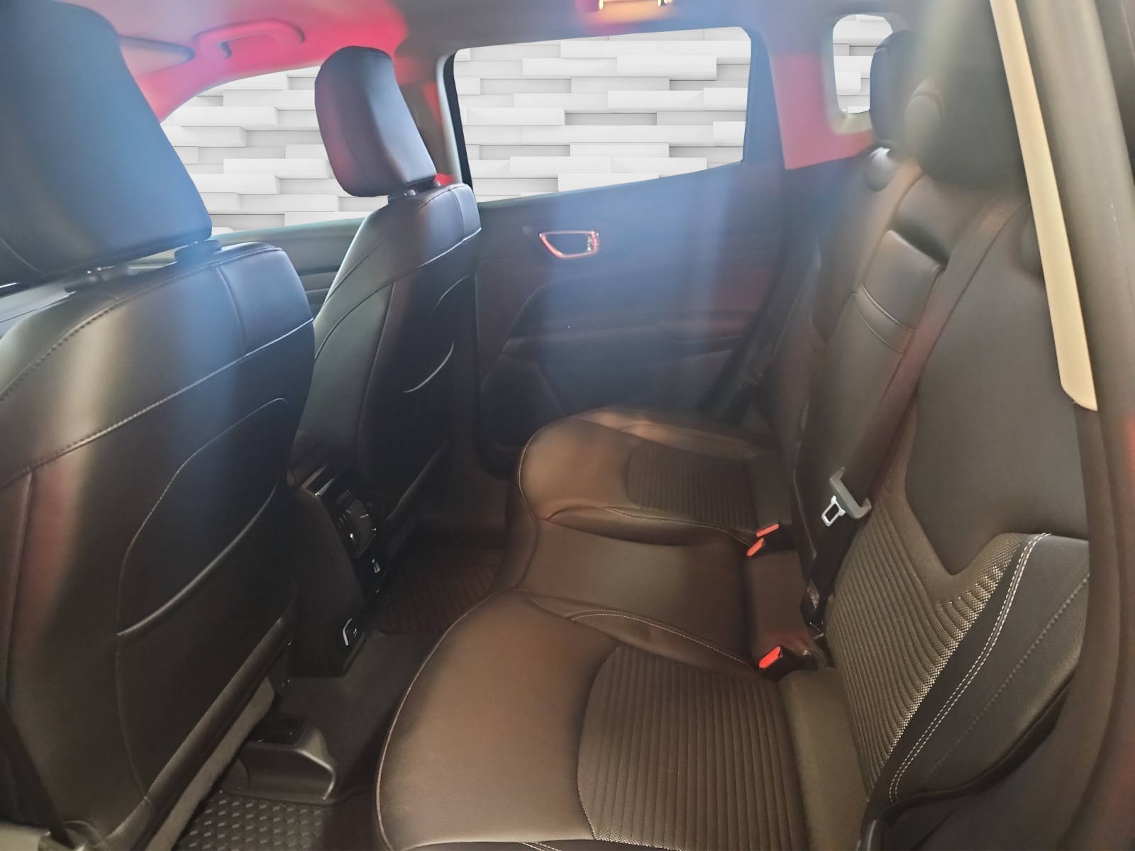 JEEP Compass 4x2 1.5 T MHEV Swiss Limited-image-13