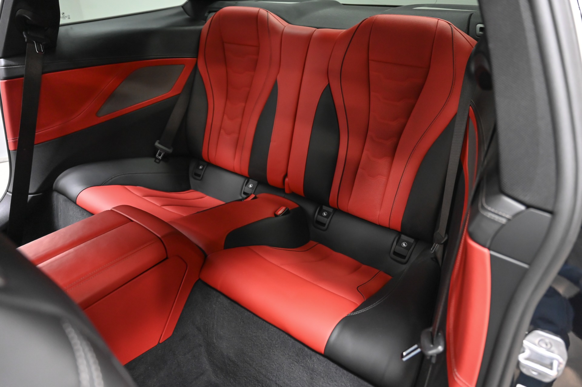 BMW M850i xDrive Steptronic-image-5