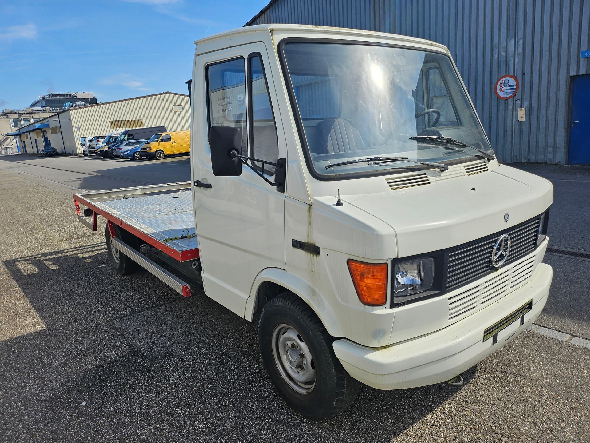 MERCEDES-BENZ 309-image-1