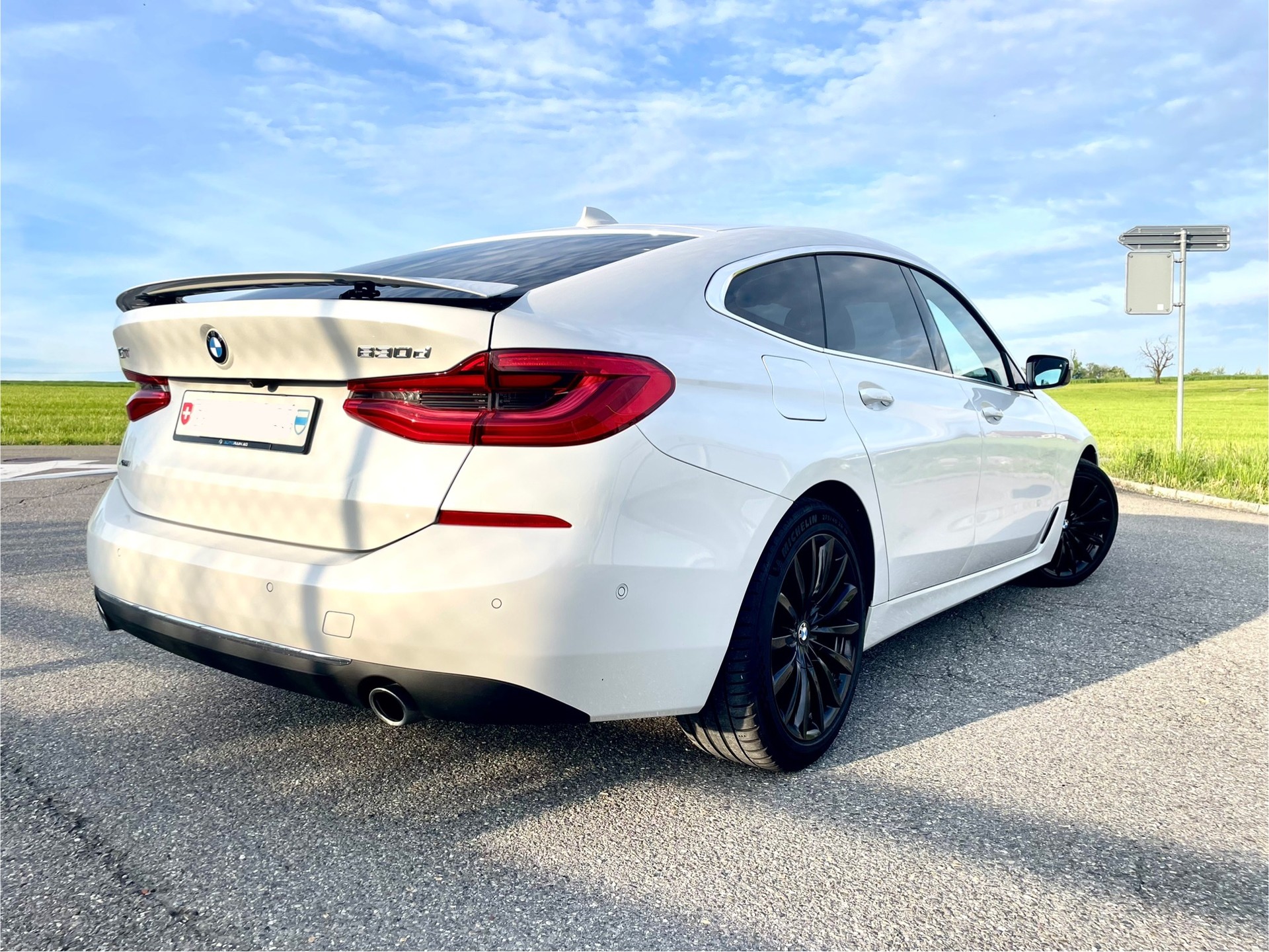 BMW 630d GT xDrive Luxury Line Steptronic-image-2