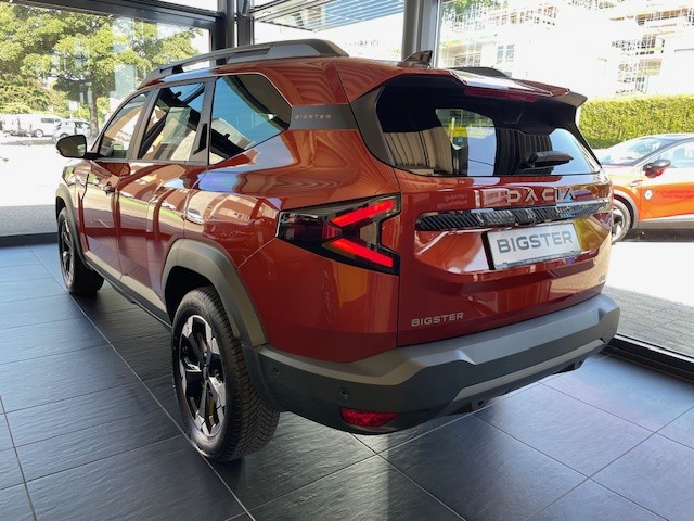DACIA Bigster TCe 130 48V Extreme 4x4-image-3
