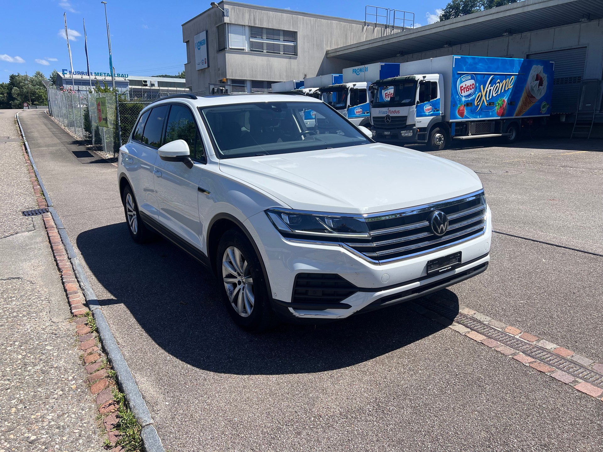 VW Touareg 3.0 TDI Basic Tiptronic-image-3