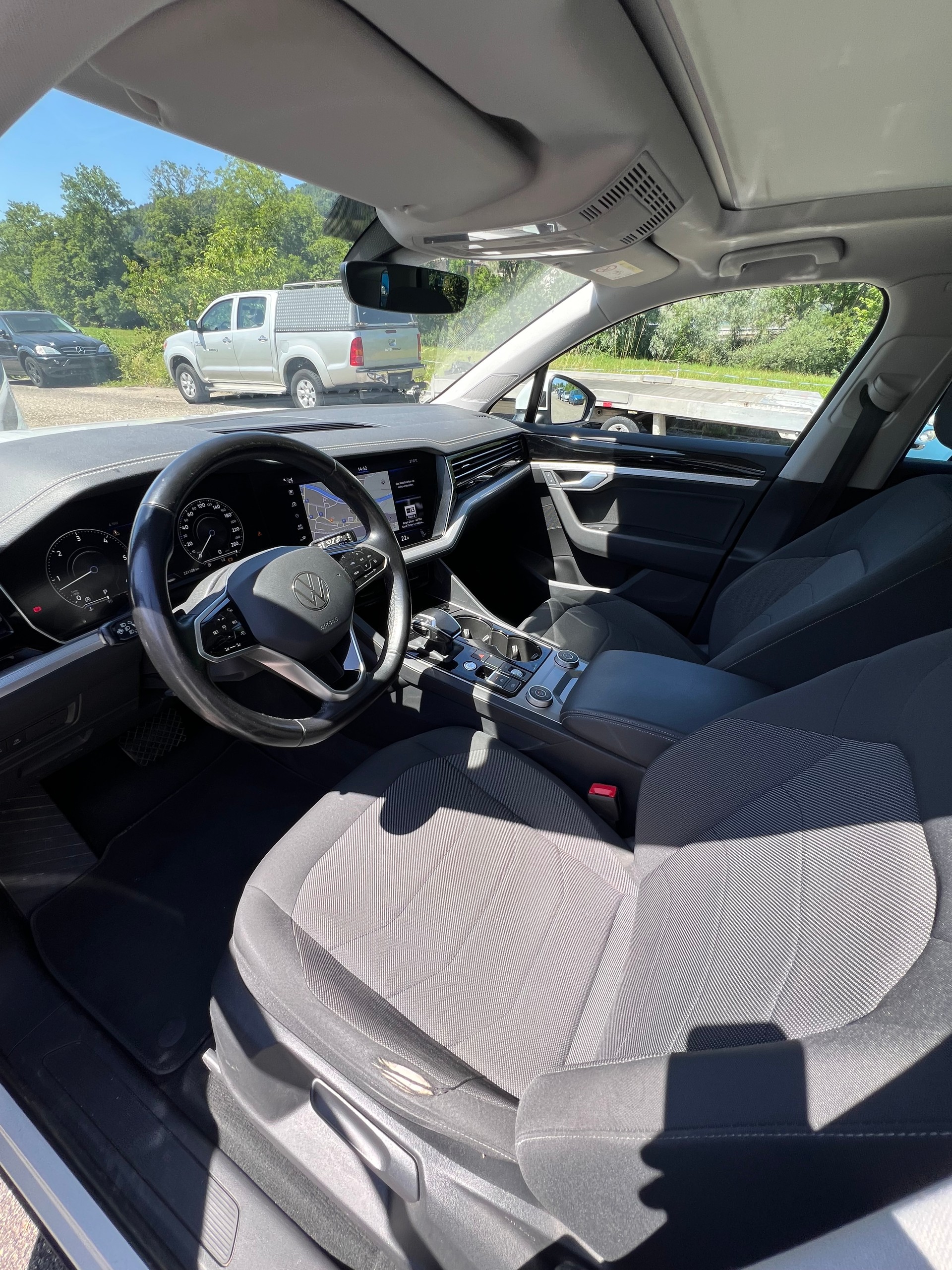 VW Touareg 3.0 TDI Basic Tiptronic-image-8