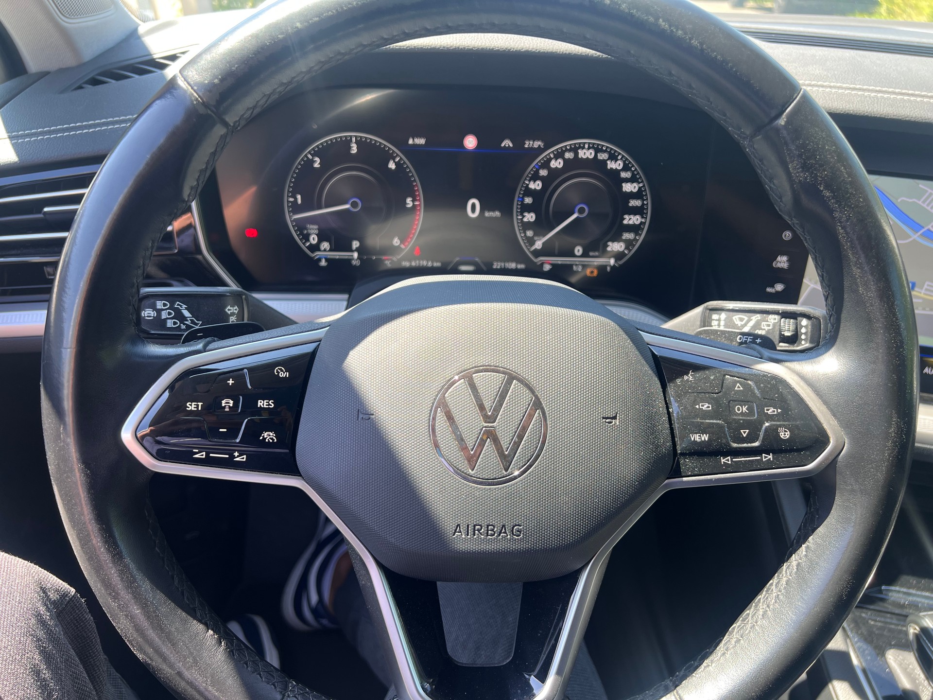 VW Touareg 3.0 TDI Basic Tiptronic-image-7