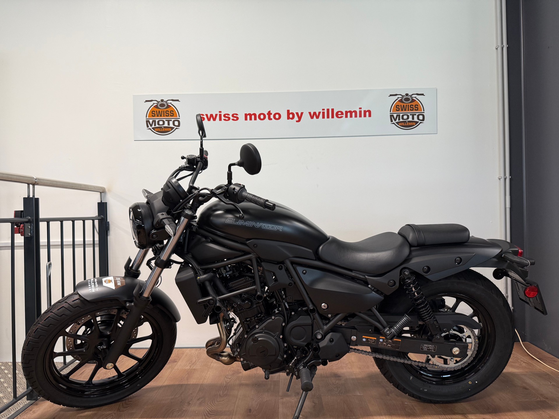 KAWASAKI Eliminator 500