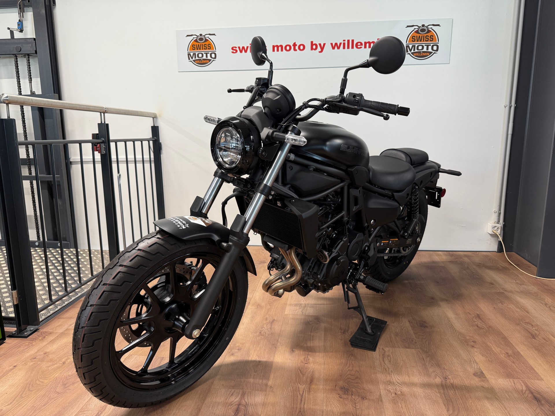 KAWASAKI Eliminator 500-showroom-element-2