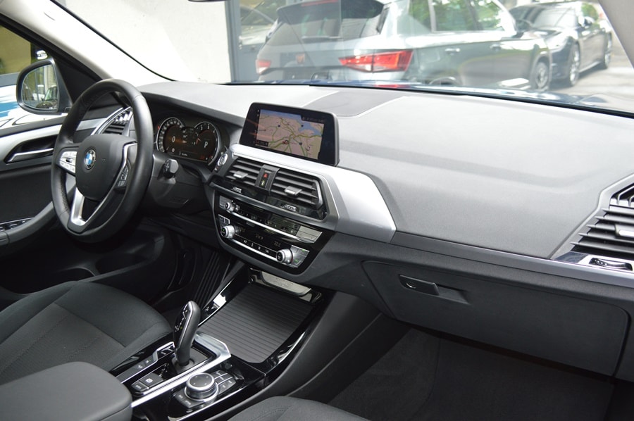 BMW X3 xDrive 20i Steptronic-image-6