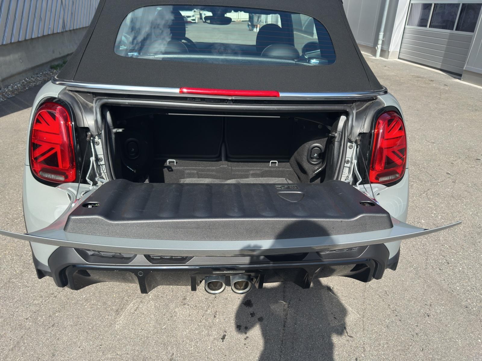 MINI Cabrio JCW-image-18