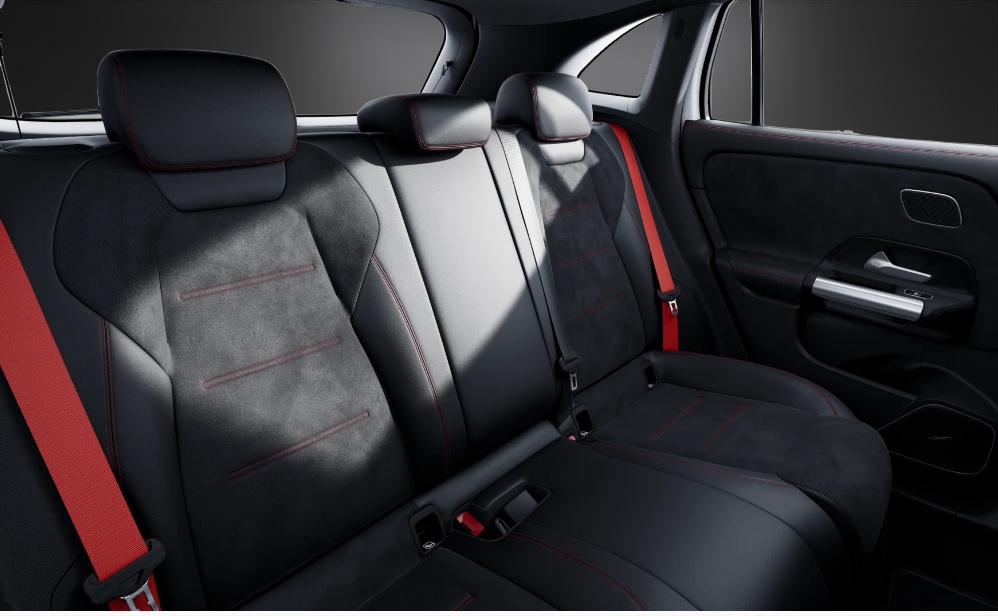 MERCEDES-BENZ GLA AMG 35 4Matic 8G-DCT-image-6
