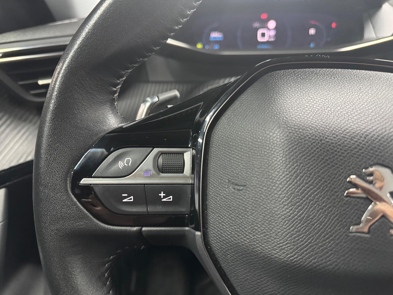 PEUGEOT 2008 1.5 BlueHDi Allure Pack EAT8-image-11