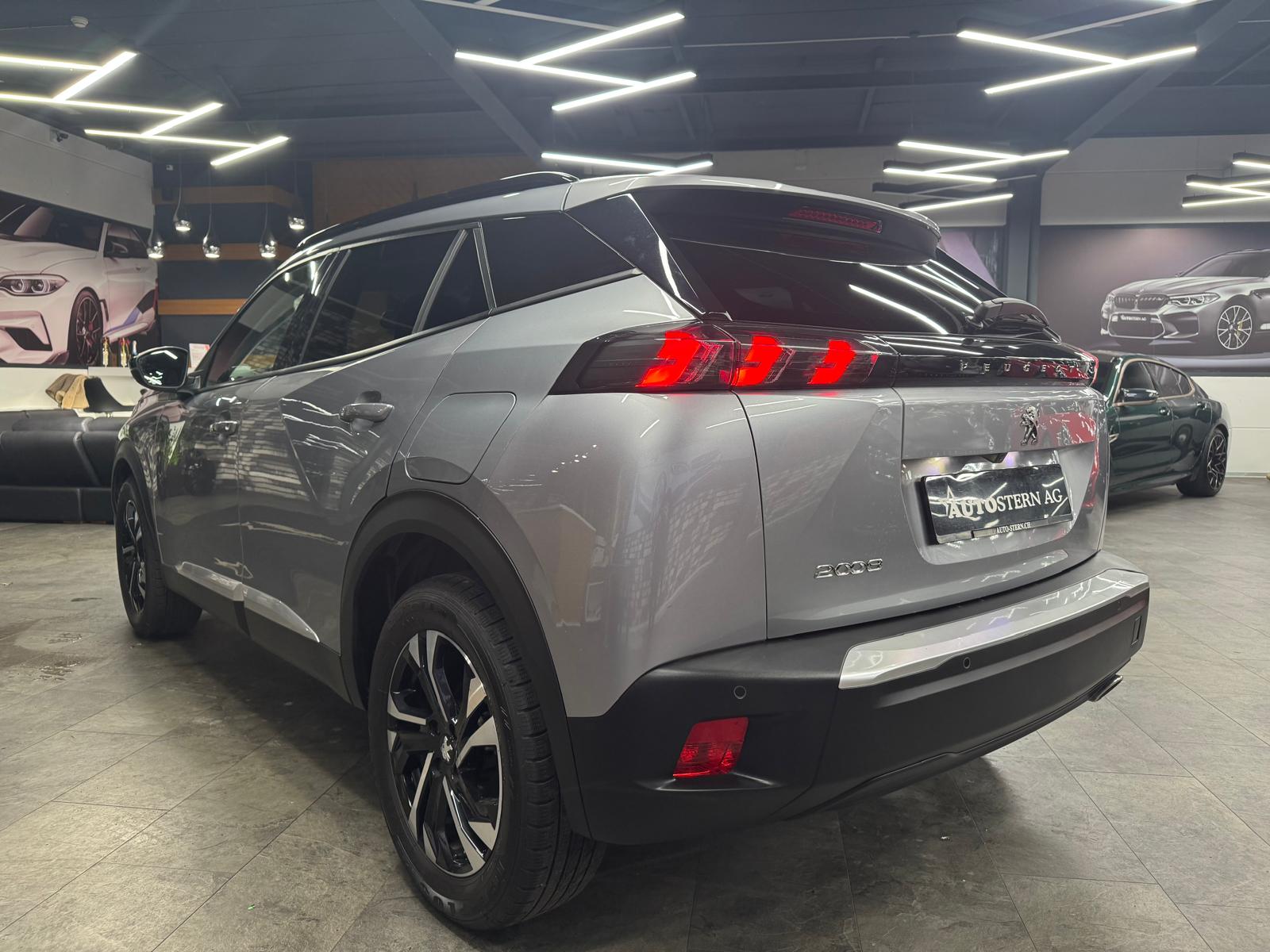 PEUGEOT 2008 1.5 BlueHDi Allure Pack EAT8-image-7