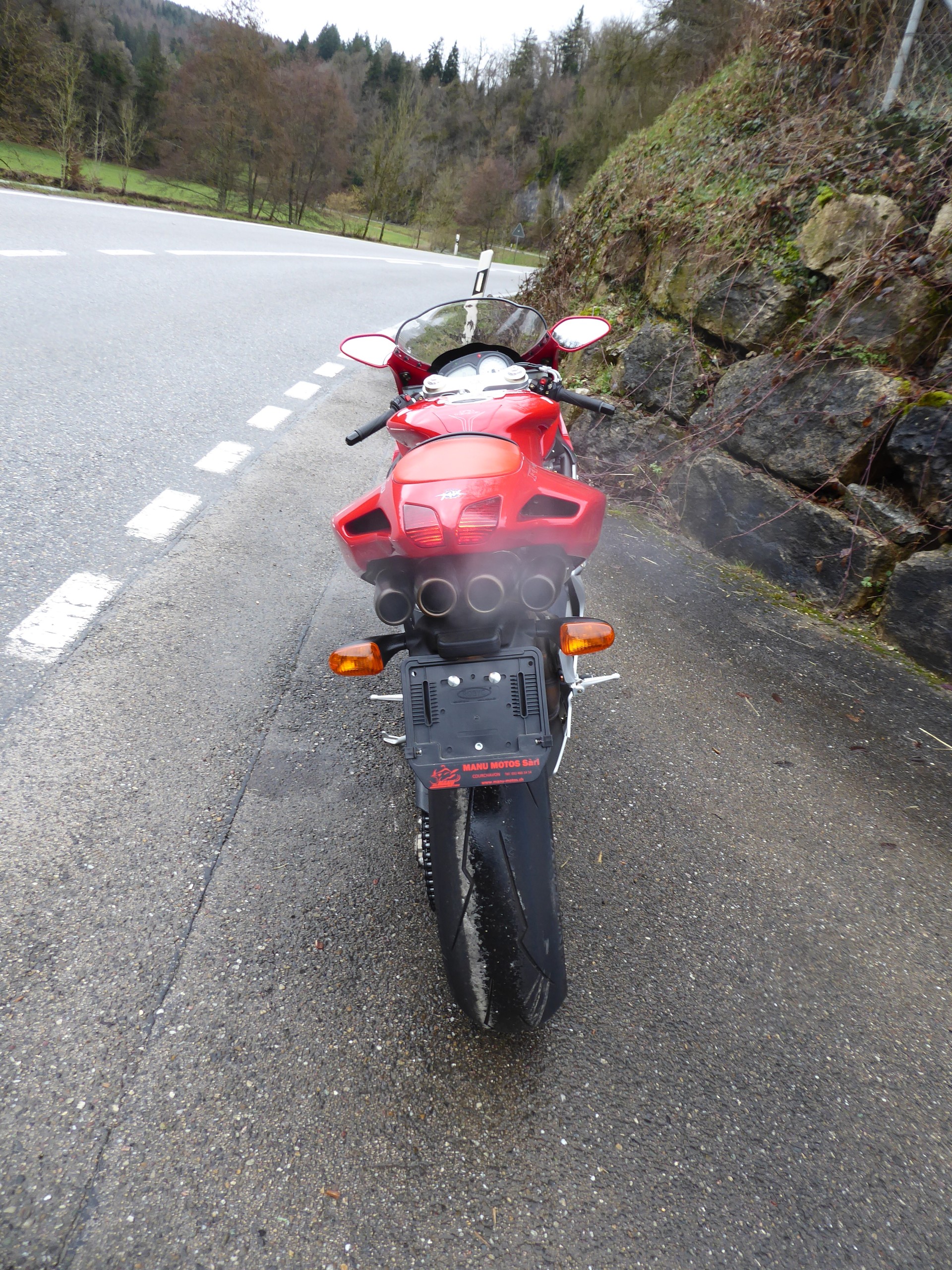 MV AGUSTA F4-showroom-element-3