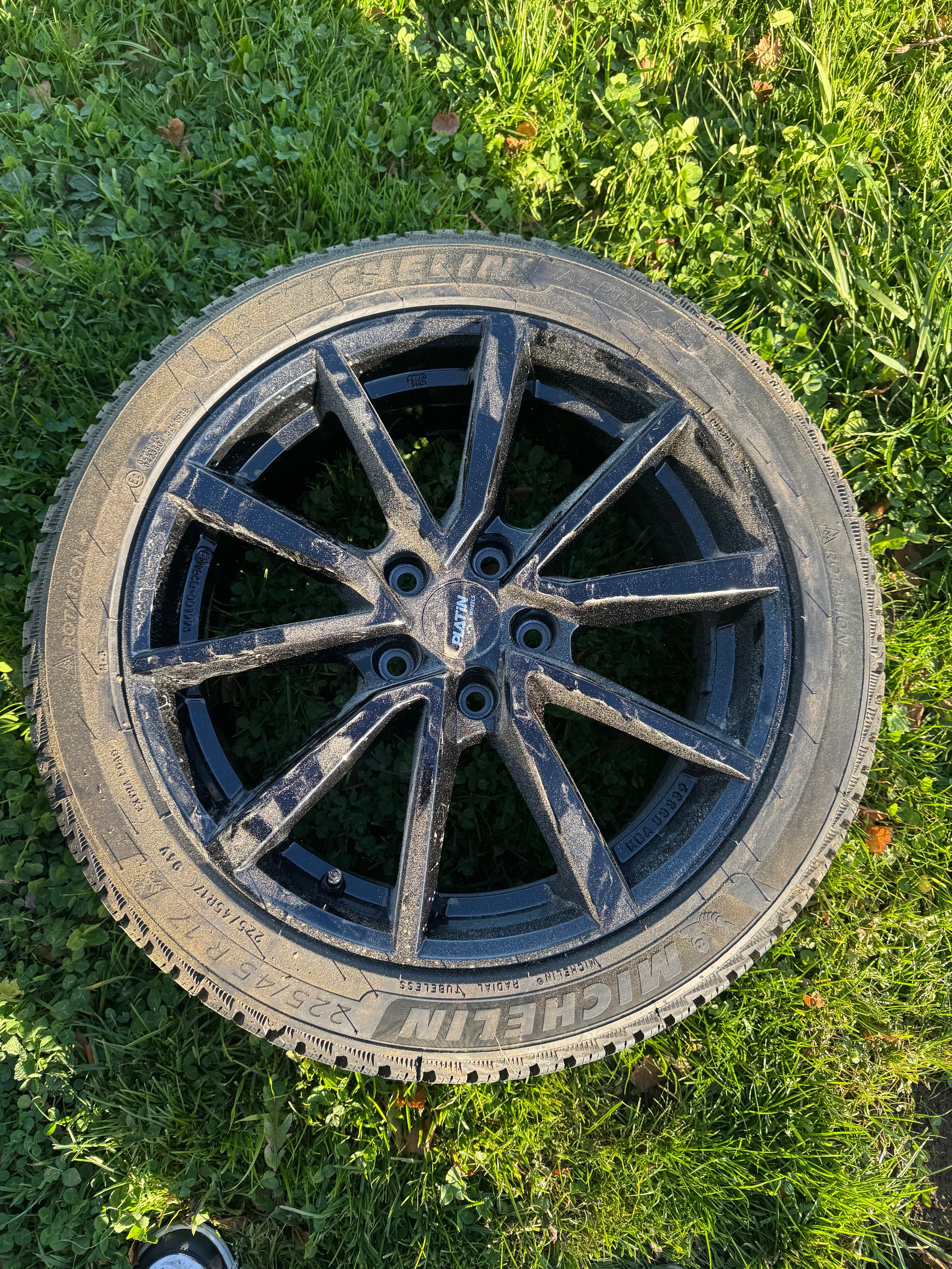 VW Golf 2.0 TSI GTI Adidas-image-8