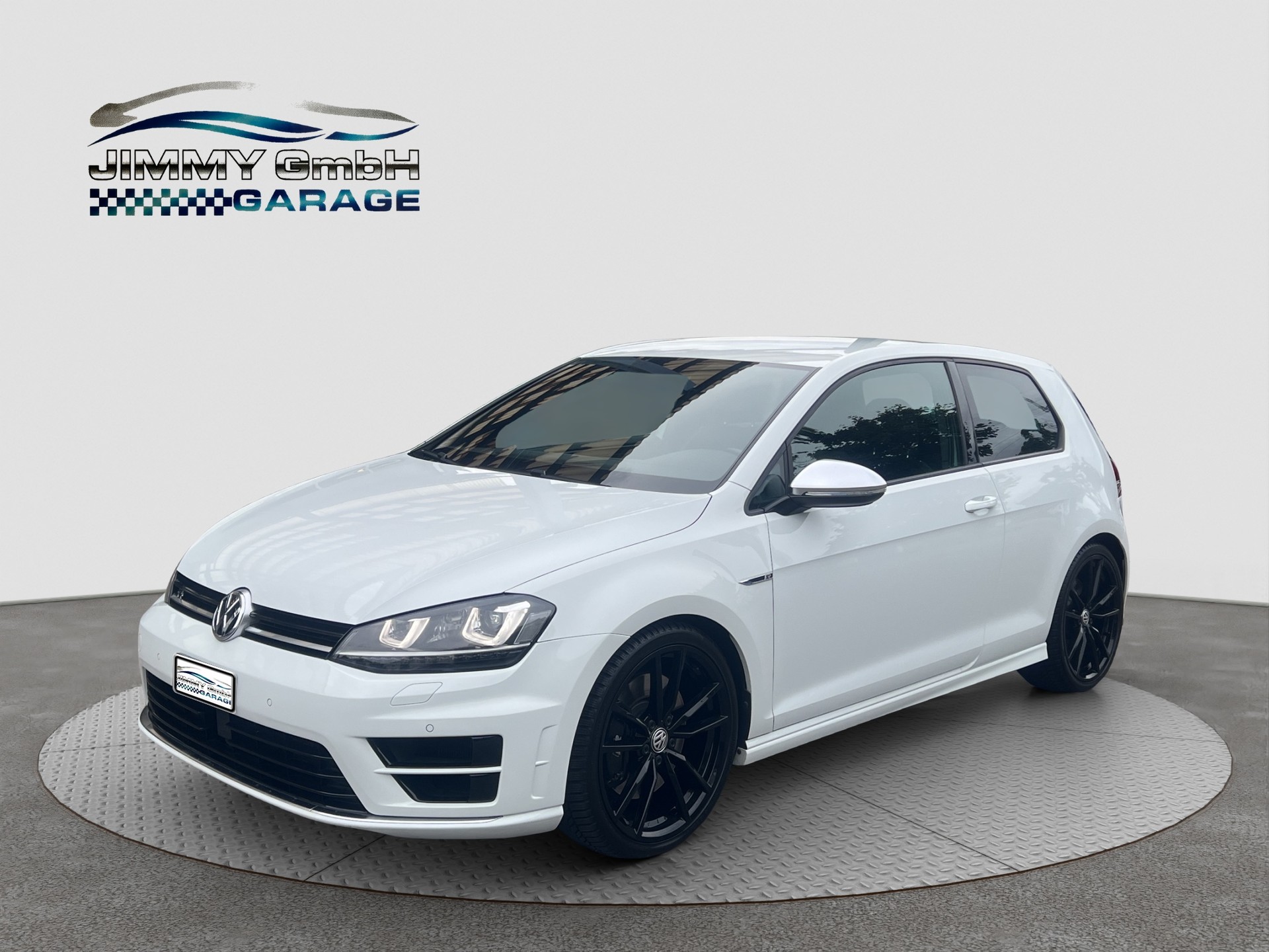 VW Golf 2.0 TSI R 4Motion DSG-image-1