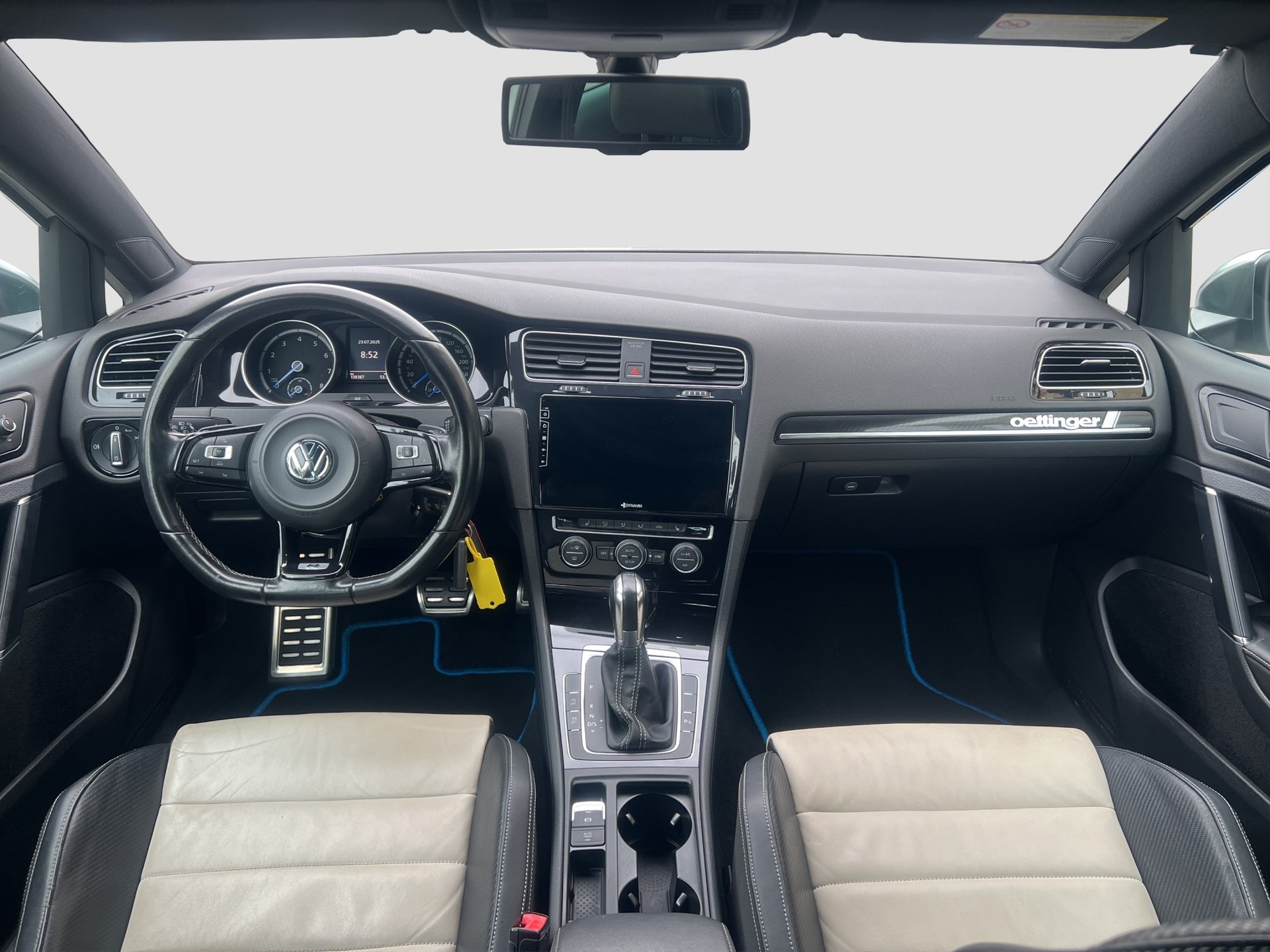 VW Golf 2.0 TSI R 4Motion DSG-image-13
