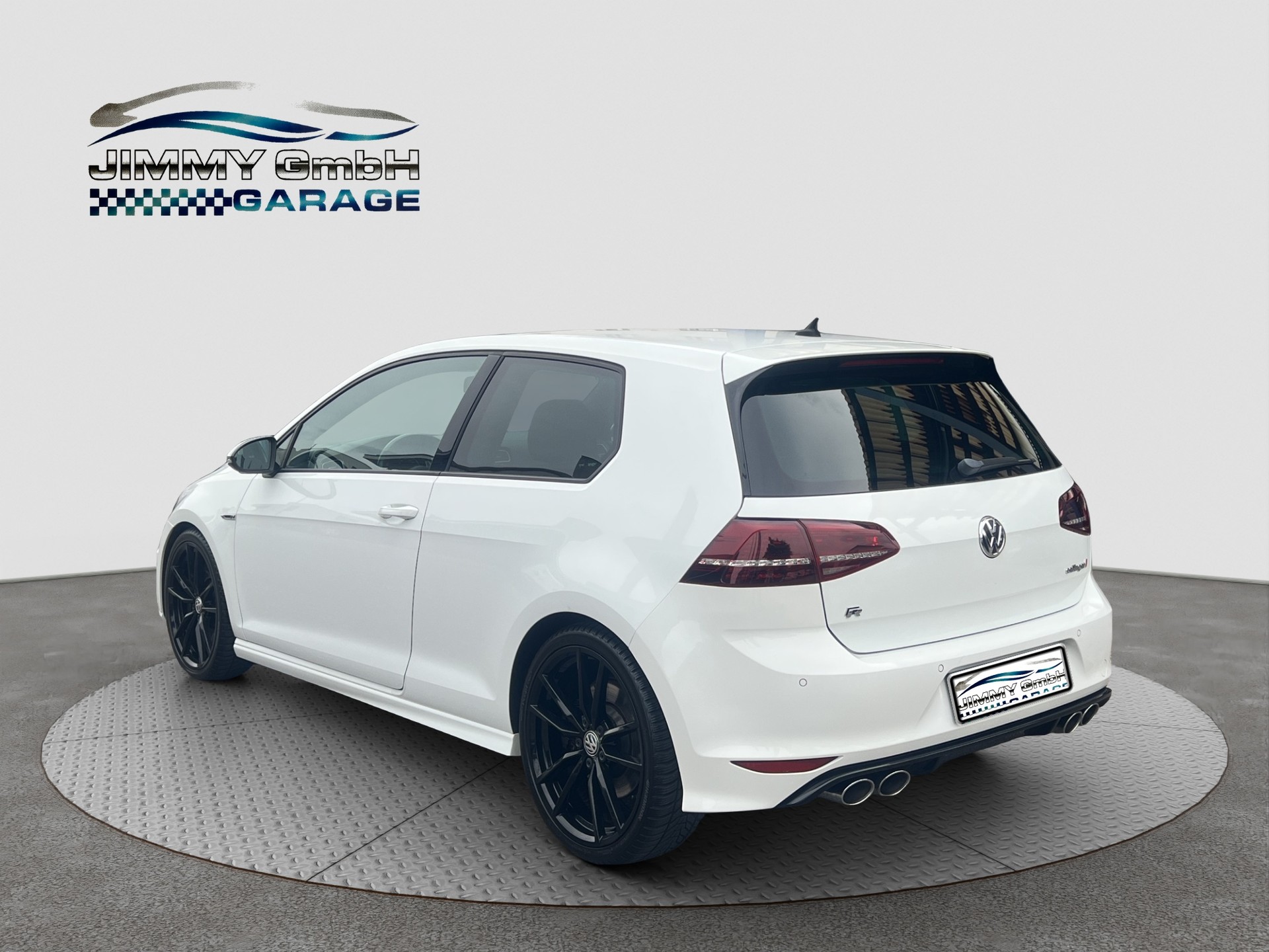 VW Golf 2.0 TSI R 4Motion DSG-image-3