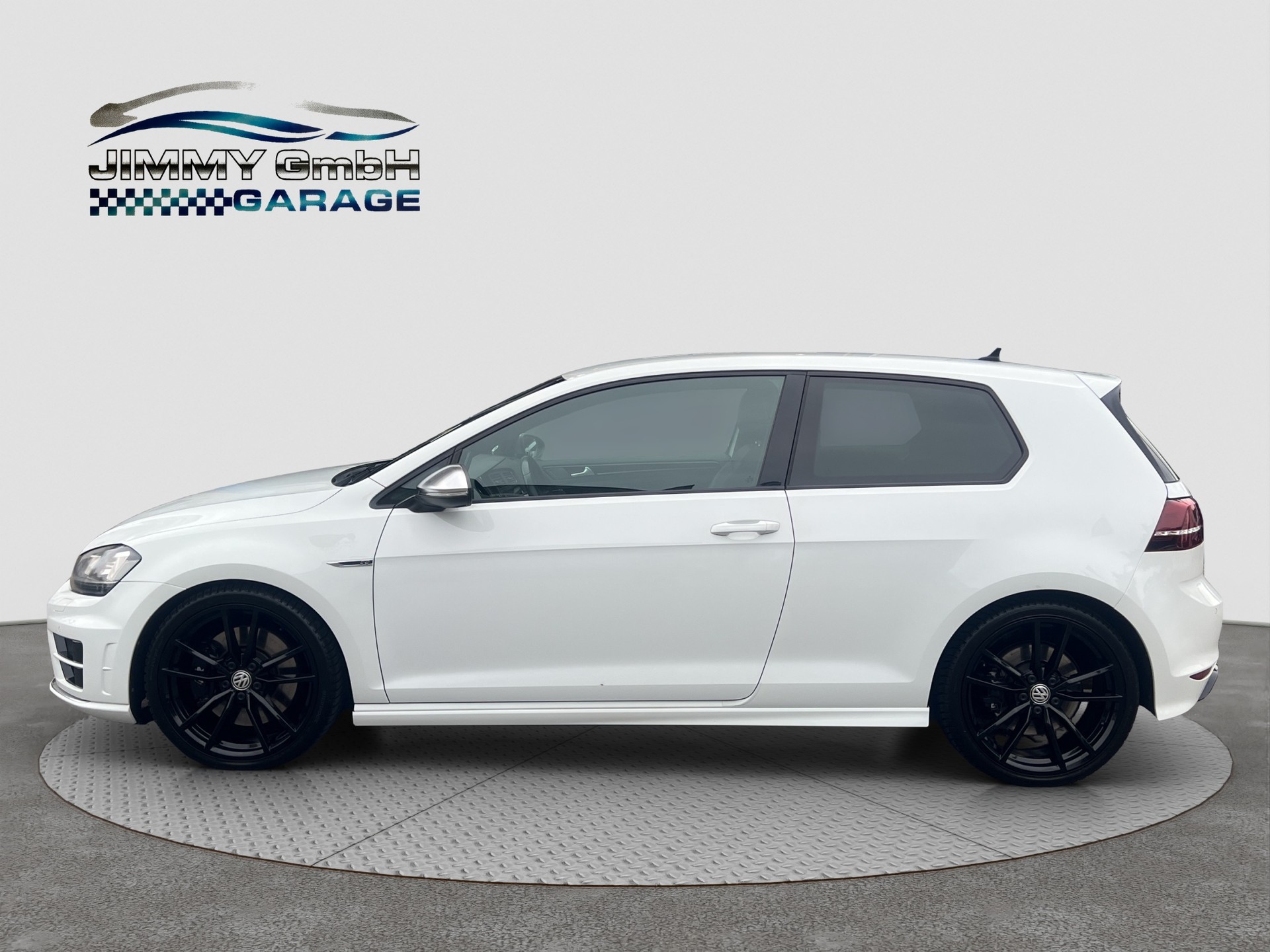 VW Golf 2.0 TSI R 4Motion DSG-image-2