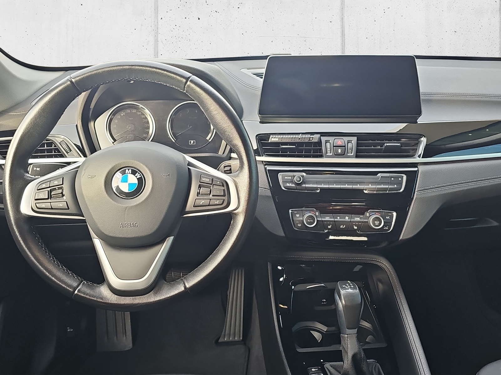 BMW X1 xDrive 25e Sport Line-image-14