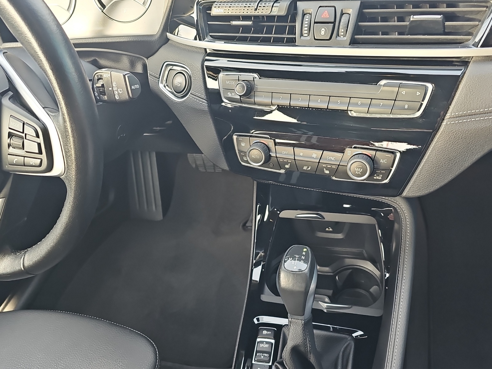 BMW X1 xDrive 25e Sport Line-image-17