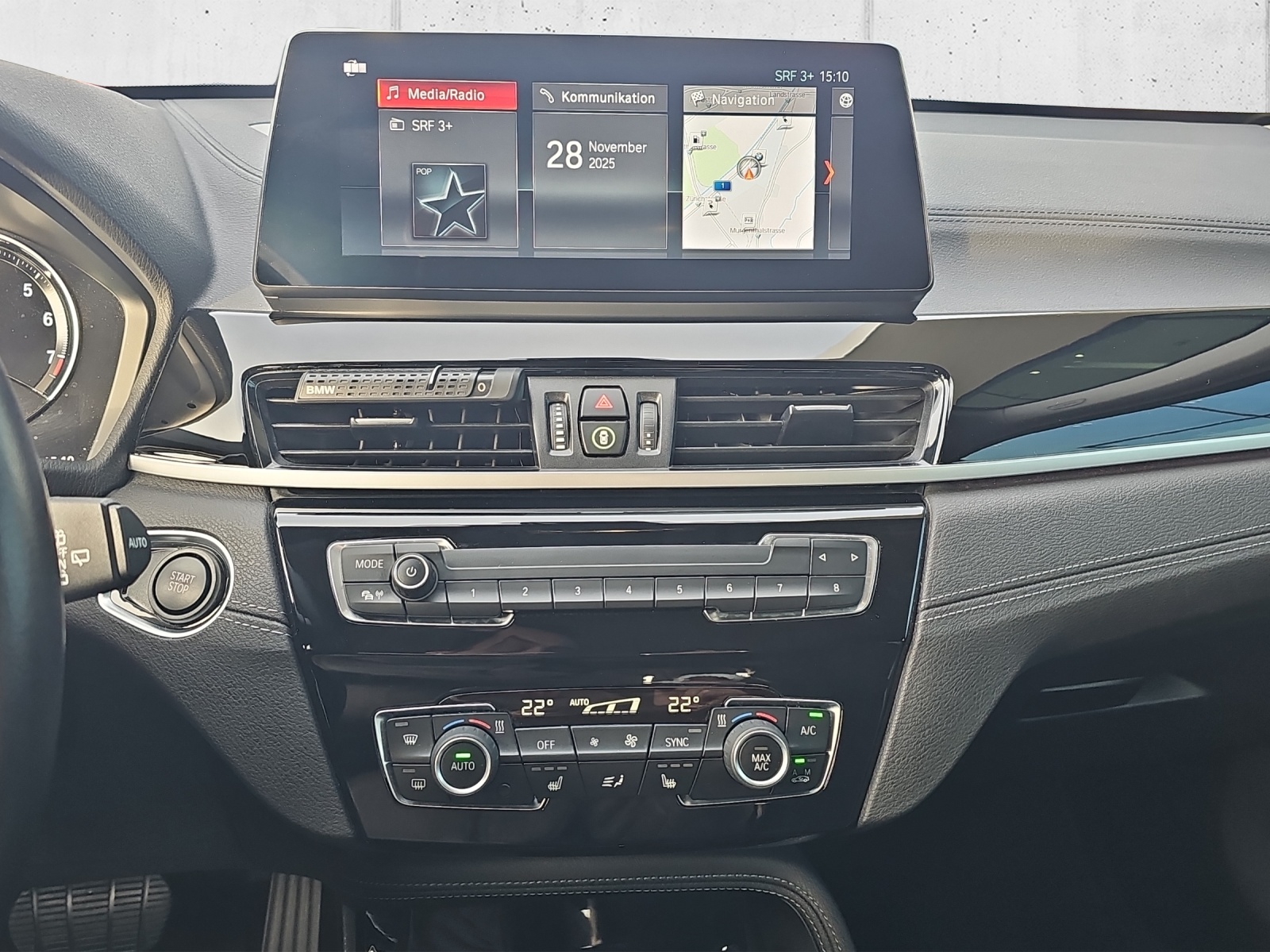 BMW X1 xDrive 25e Sport Line-image-11