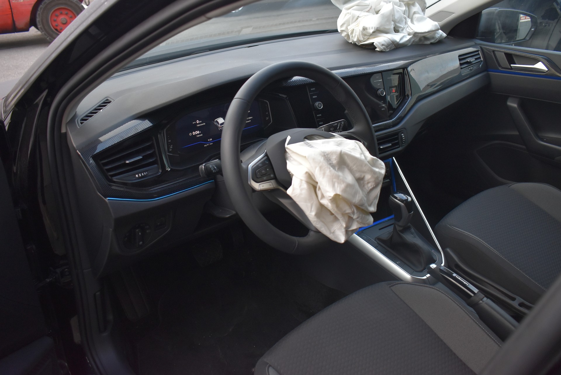 VW Polo 1.0 TSI Life DSG-image-1