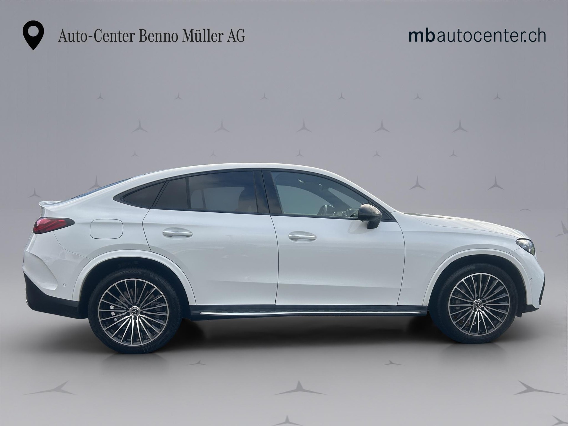 MERCEDES-BENZ GLC 300 e AMG Line 4matic Coupé-image-5