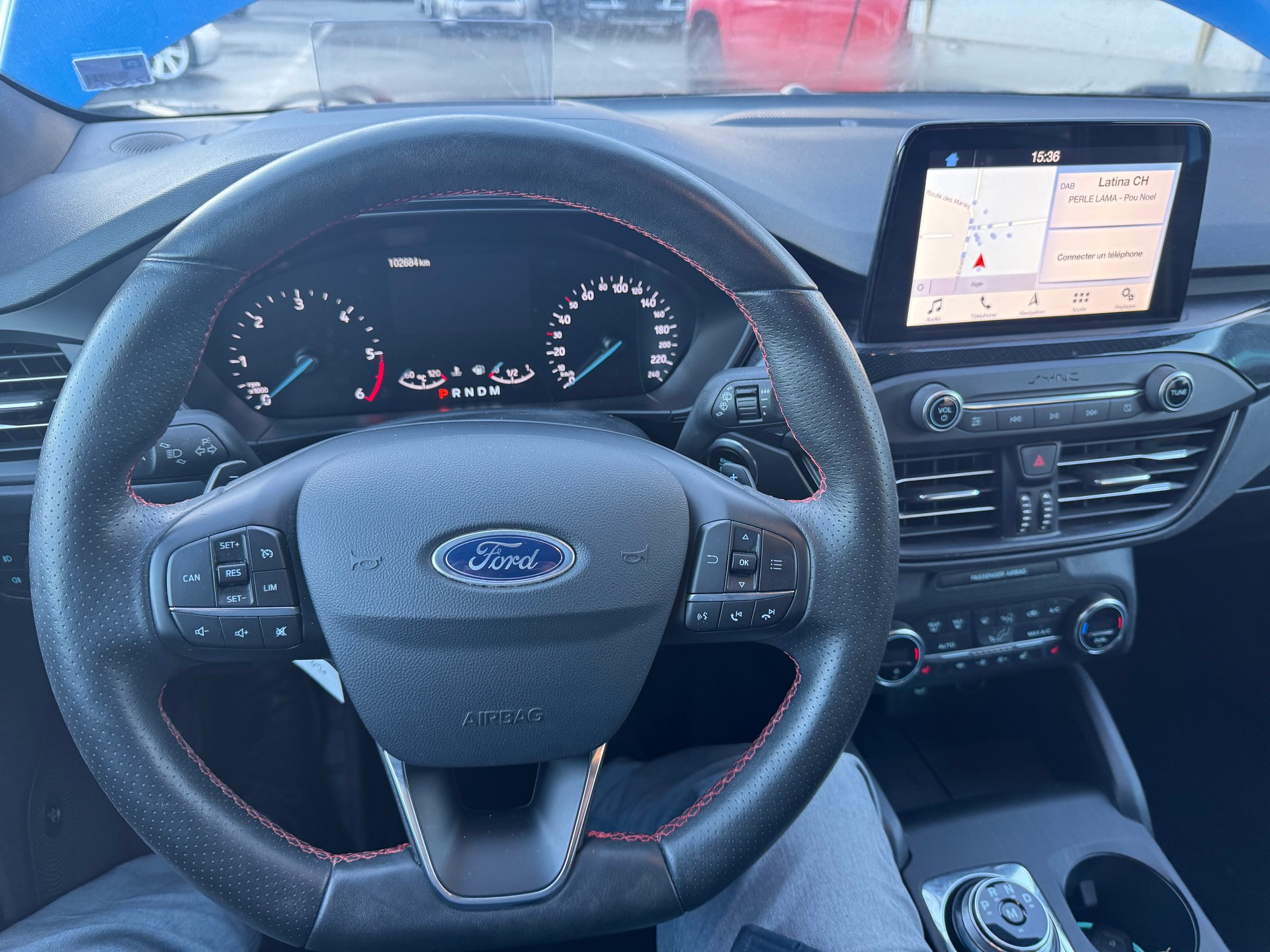 FORD Focus 1.5 TDCi ST Line Automatic-image-12