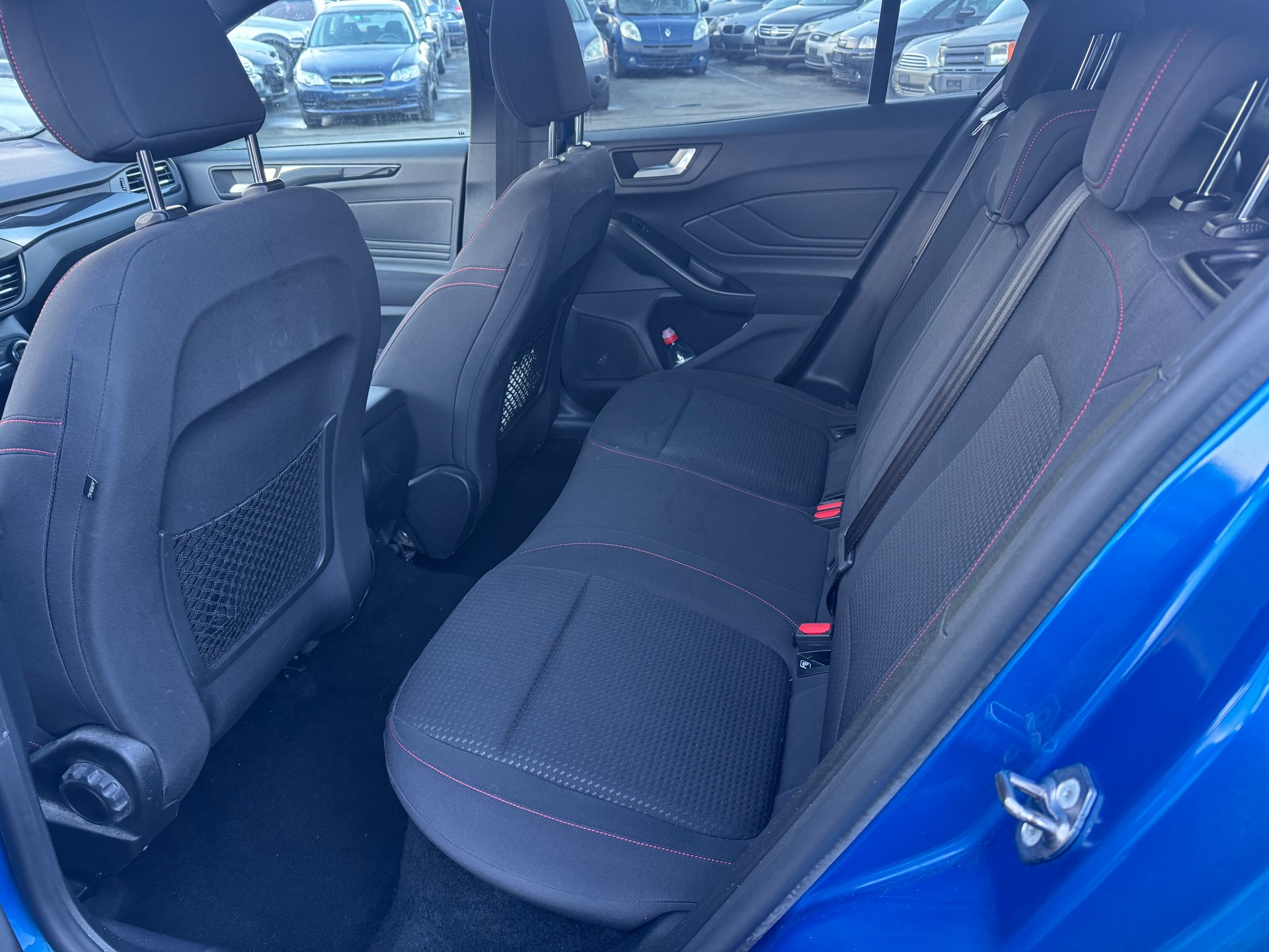 FORD Focus 1.5 TDCi ST Line Automatic-image-6