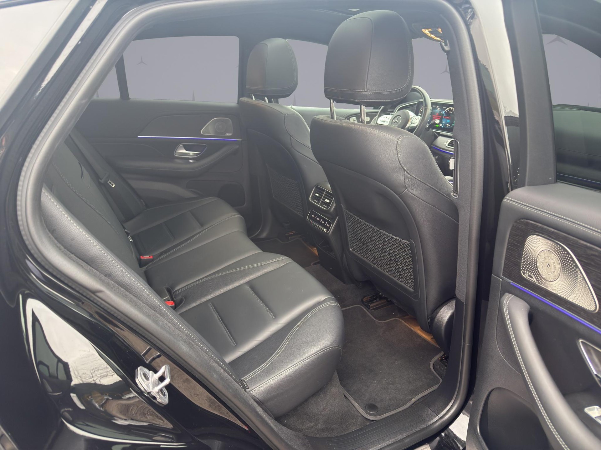MERCEDES-BENZ GLE 350 e AMG Line 4matic Coupé-image-17