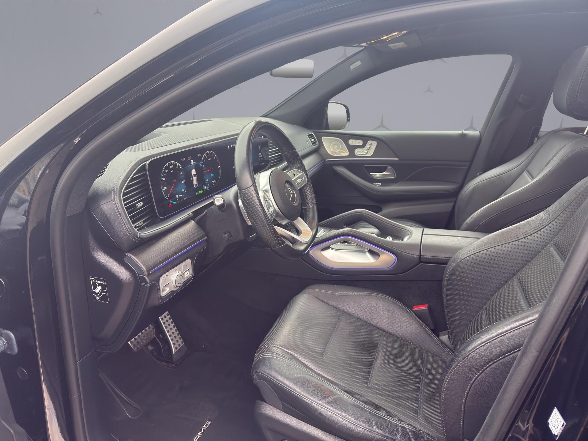 MERCEDES-BENZ GLE 350 e AMG Line 4matic Coupé-image-9