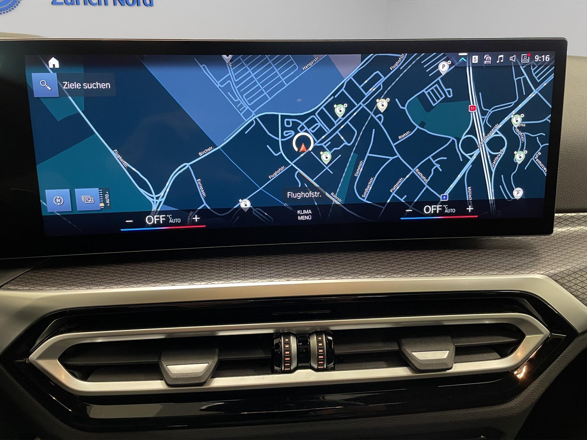 BMW 320e xDrive Touring-image-13
