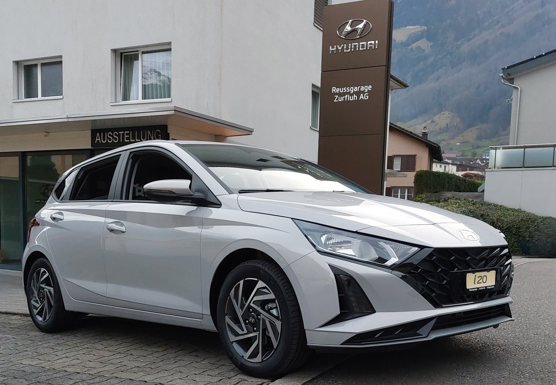 HYUNDAI i20 1.0 T-GDi Amplia DCT-image-0