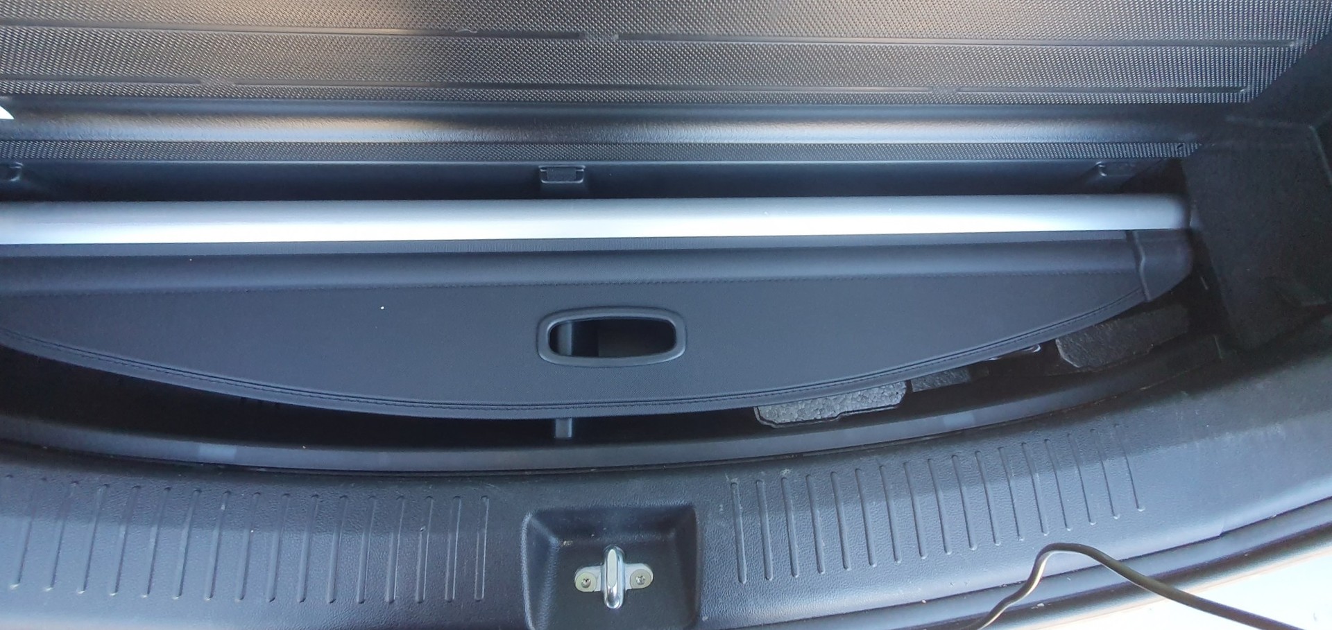 KIA Carens 1.7 CRDi Swiss Eco Edition DCT-image-9