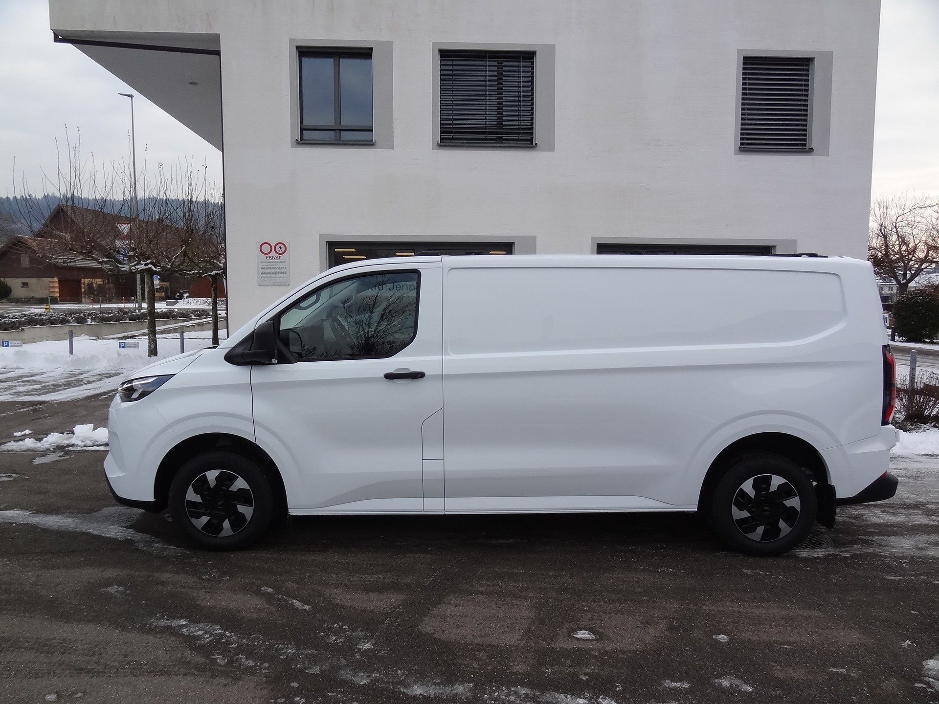 FORD Transit Custom Van 340 L2H1 65kWh Trend-showroom-element-1